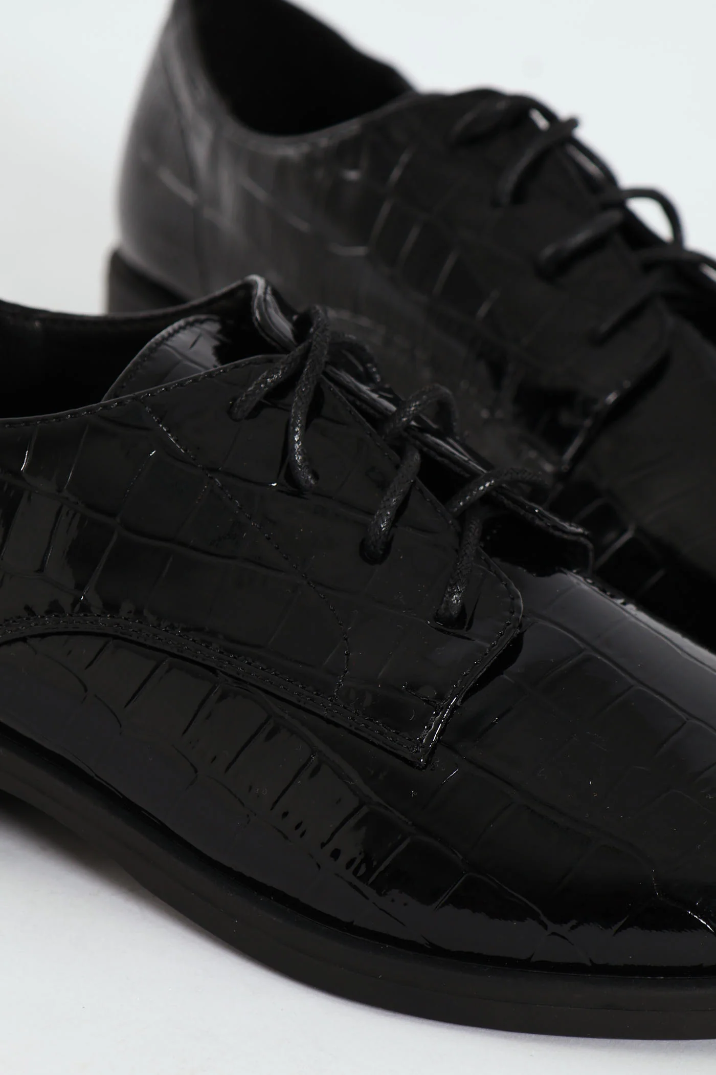 Classic Pointed Croc Patent Lace Up Loafer - Black - Image 4