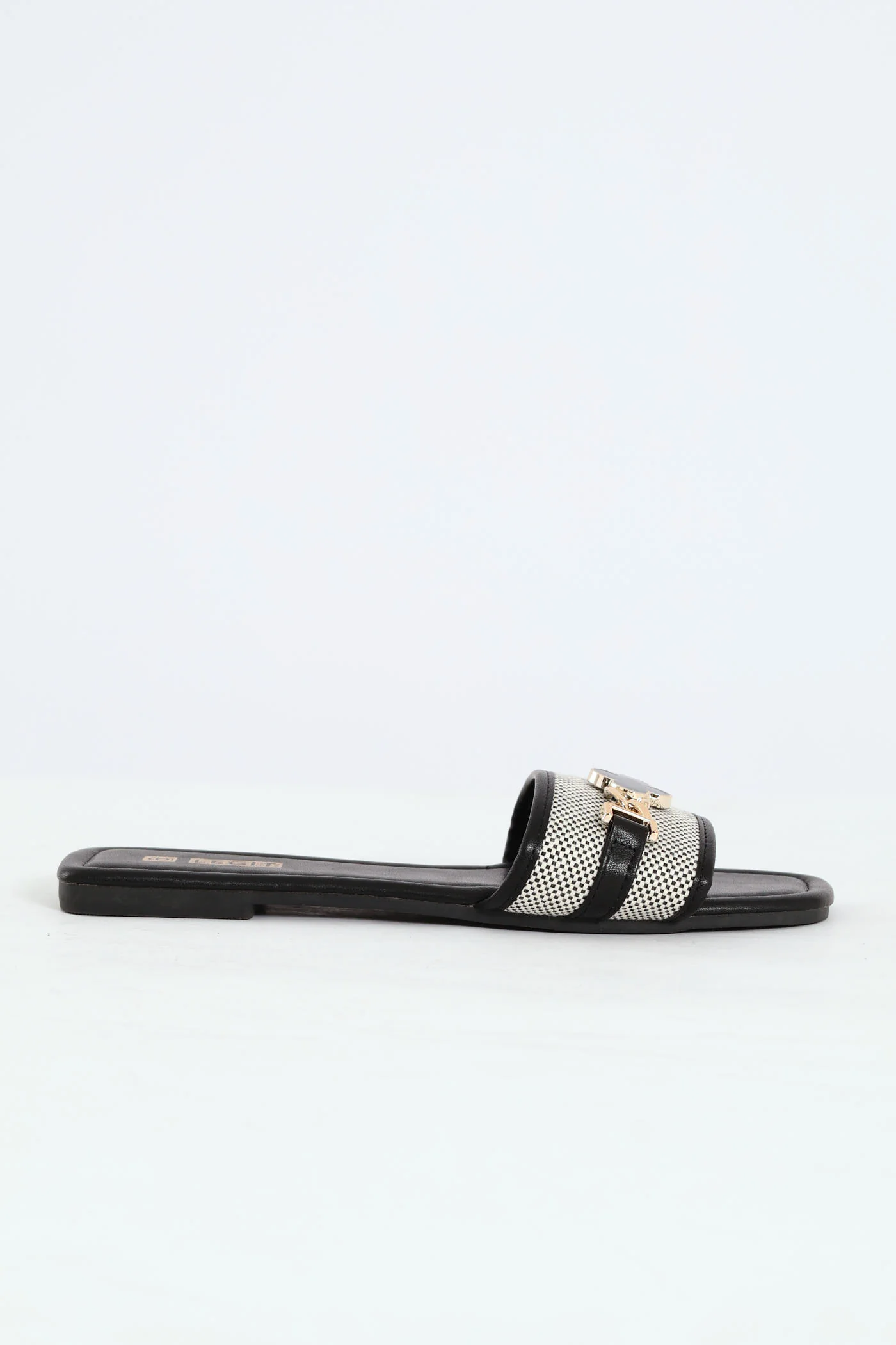 Contrast Weave One-Strap Mule Sandal With Monogram Link Detail - Black/White - Image 4