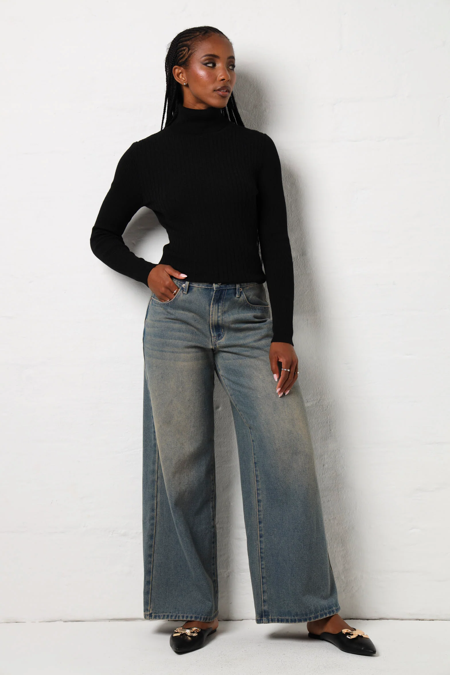 Core Knitwear - Black - Image 2
