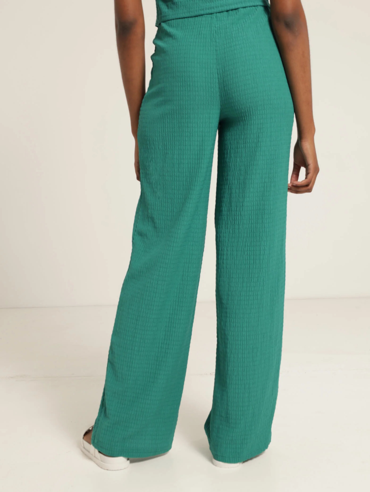 Crinkle Knit Wide Leg Pants - Image 3