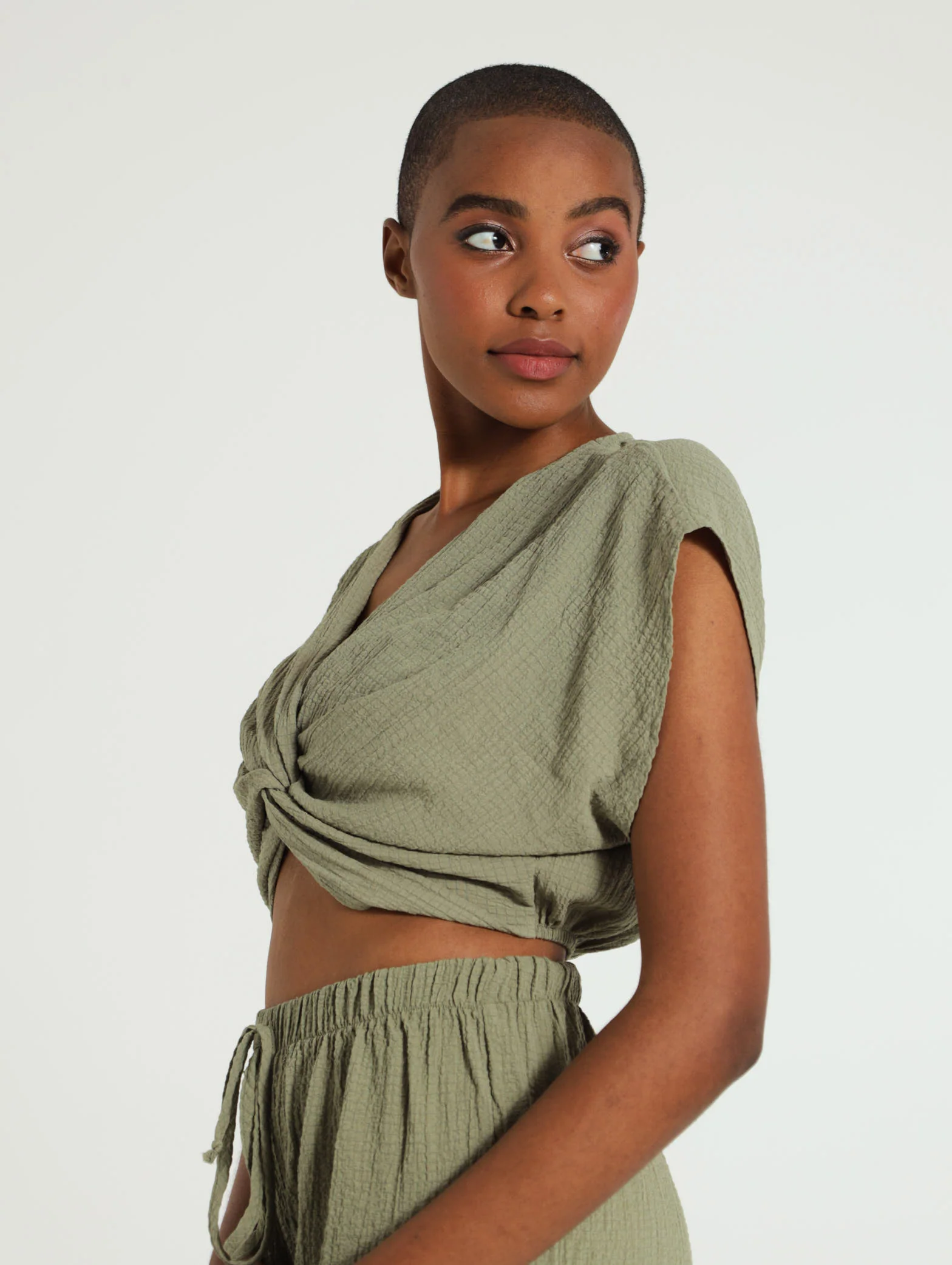 Crinkle Knot Front Top - Image 3