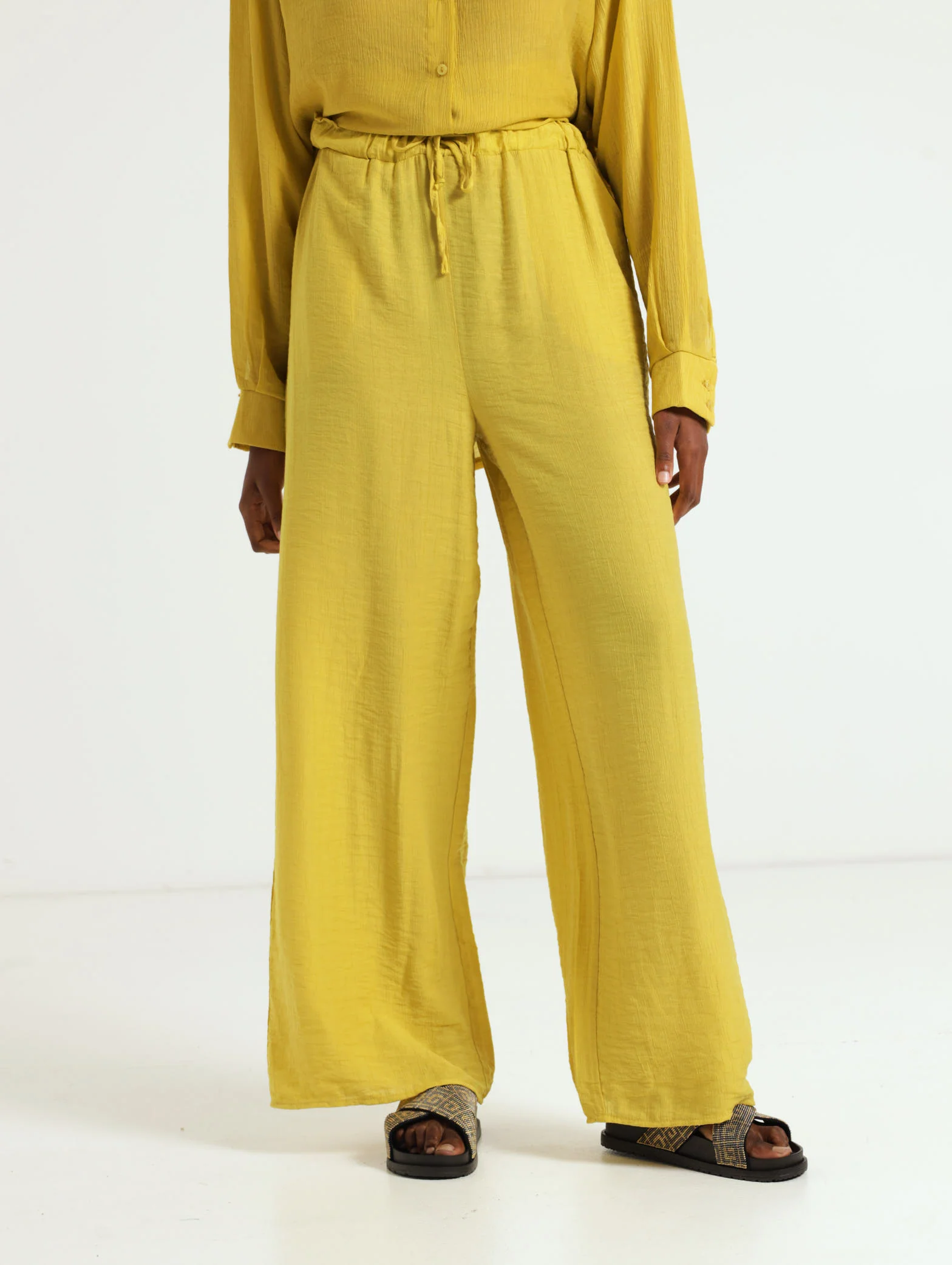 Crinkle Plain Wideleg Pants