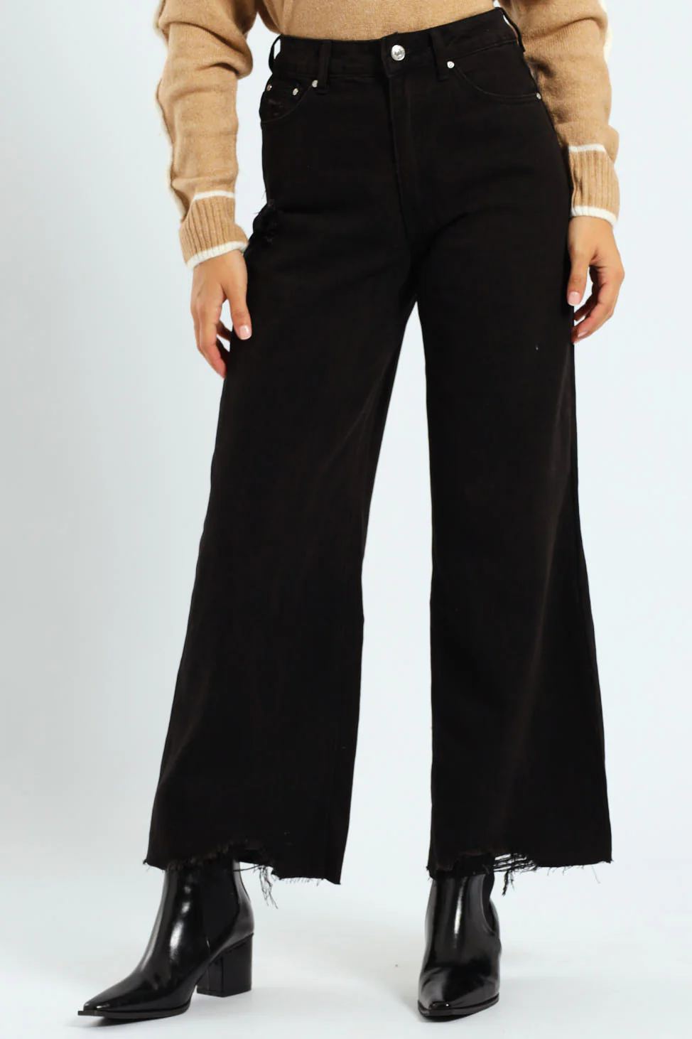Crop Abraised Hem Wide Leg Jean - Black