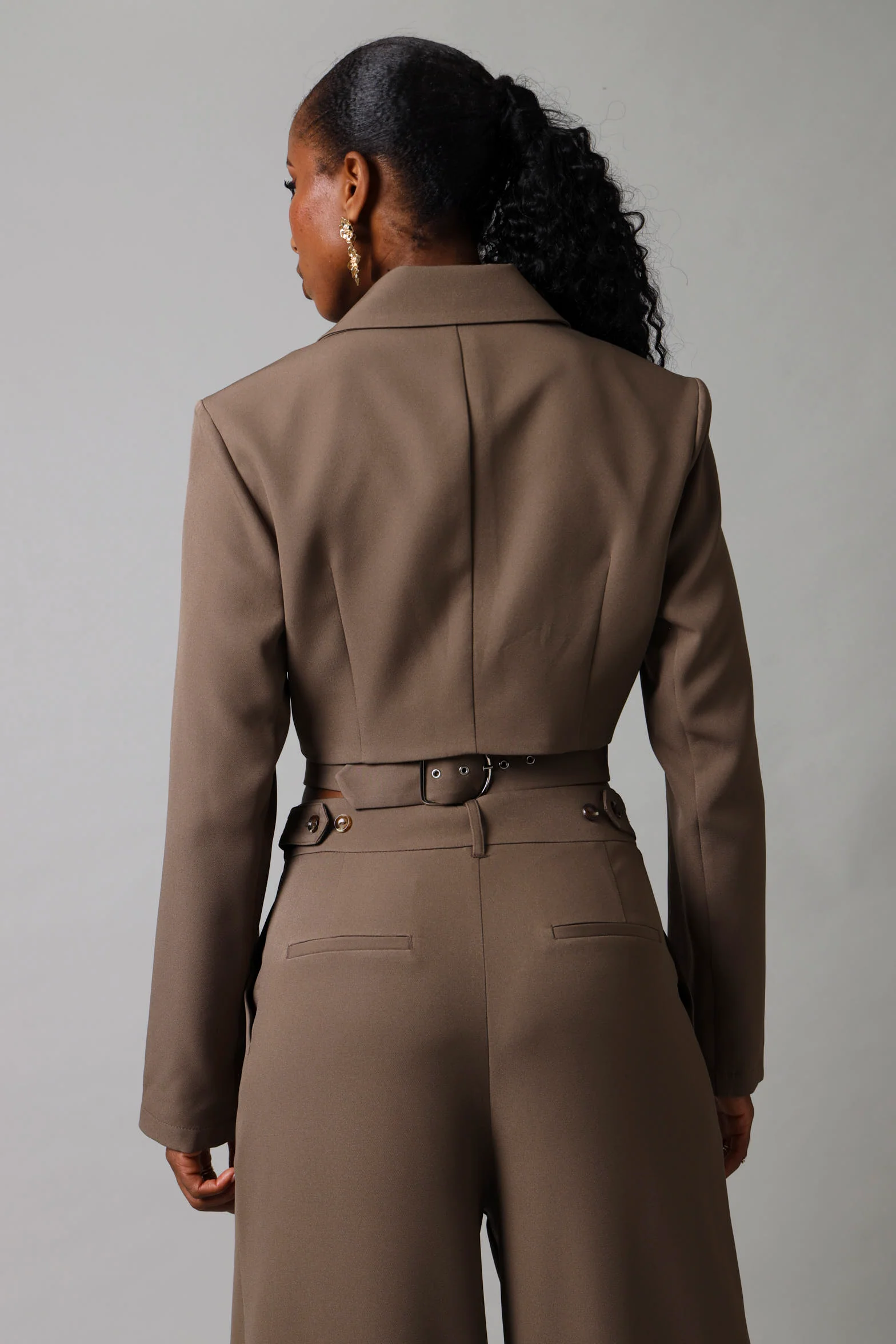 Cropped Buckle Detail Blazer - Taupe - Image 4