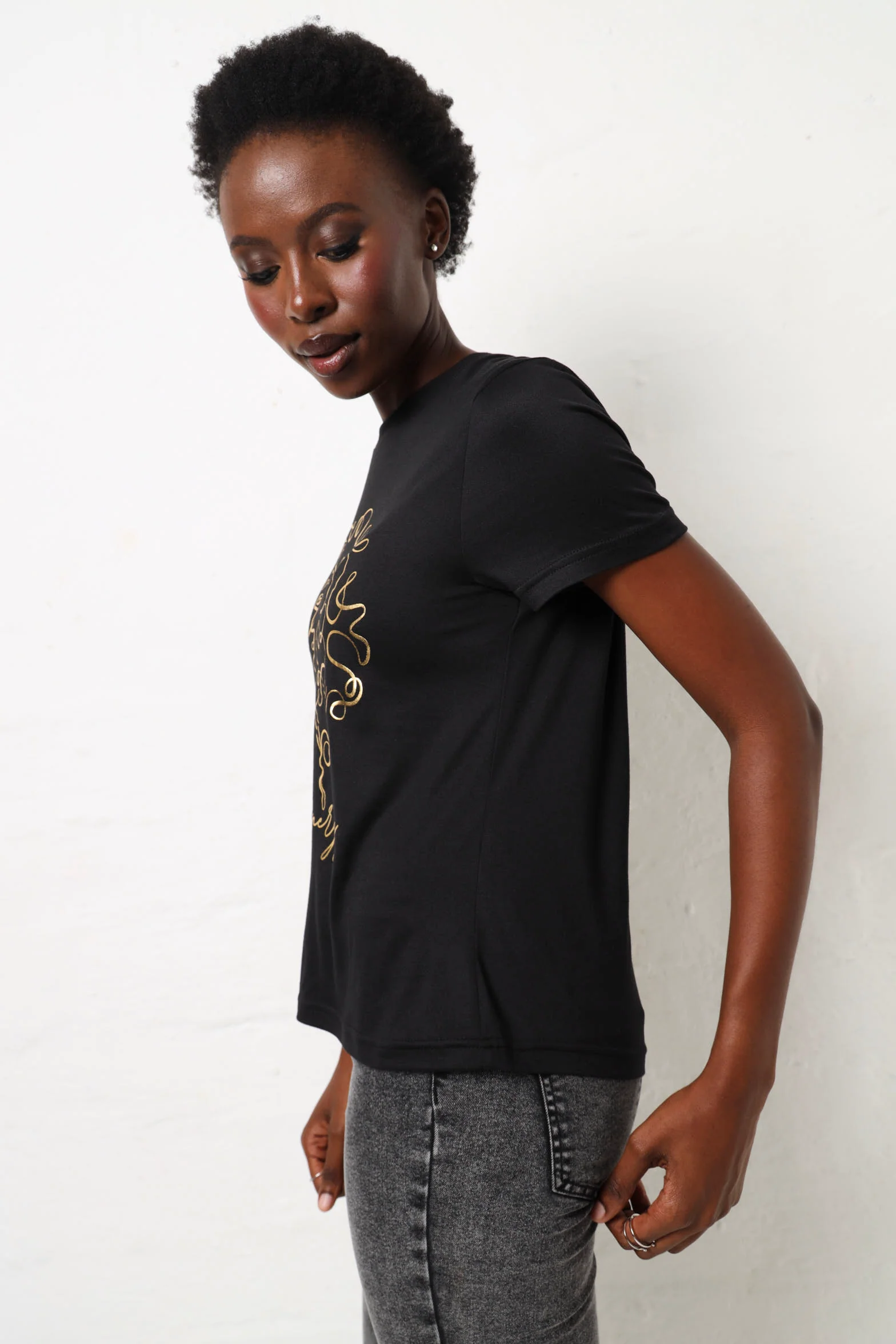 Curly Lady Screen Tee - Black - Image 4
