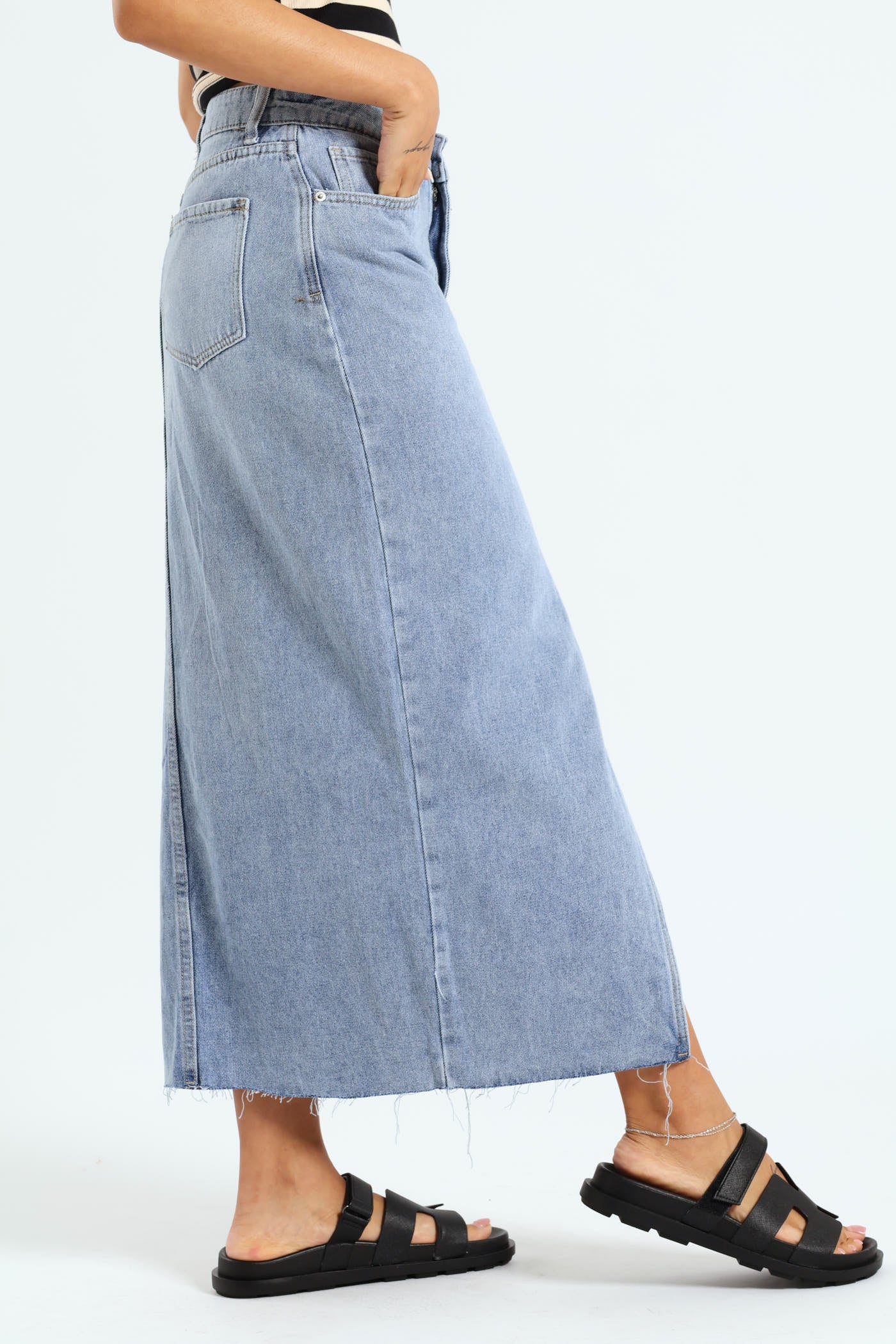 Denim Maxi Slit Front Skirt - Light Wash - Image 4