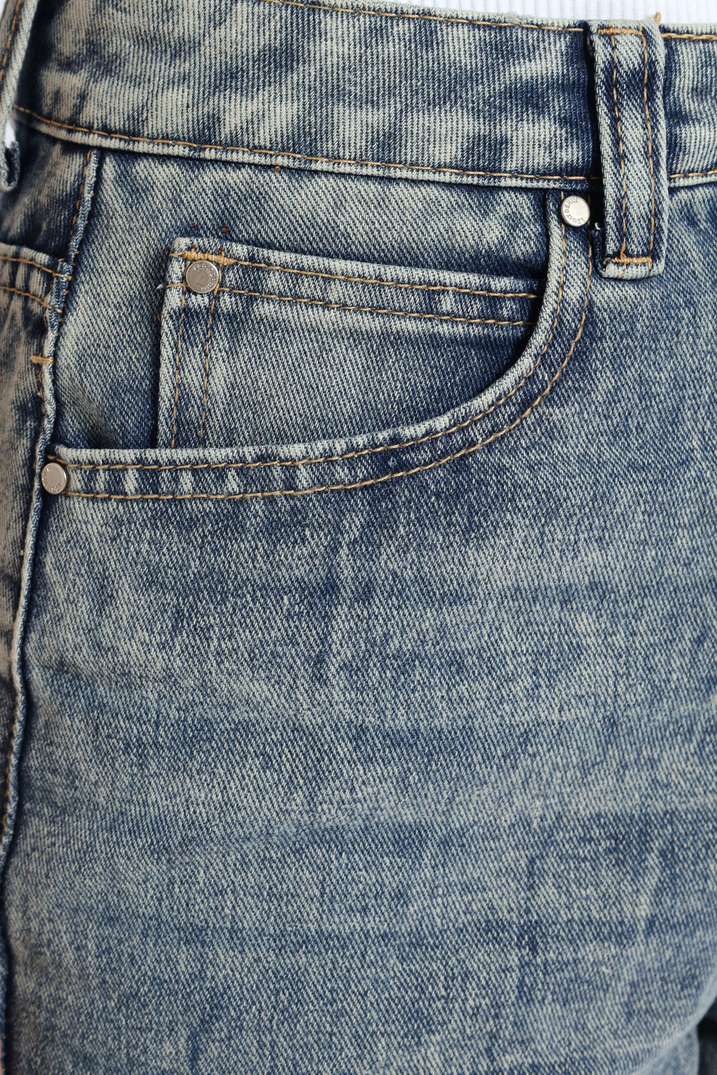 Distressed Bleach Effect Straight Leg Jean - Ink - Image 6