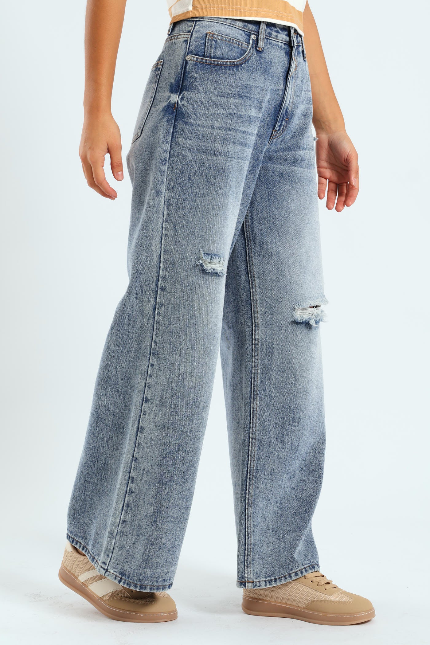 Distressed Wide Leg Jean - Stonewash - Image 4