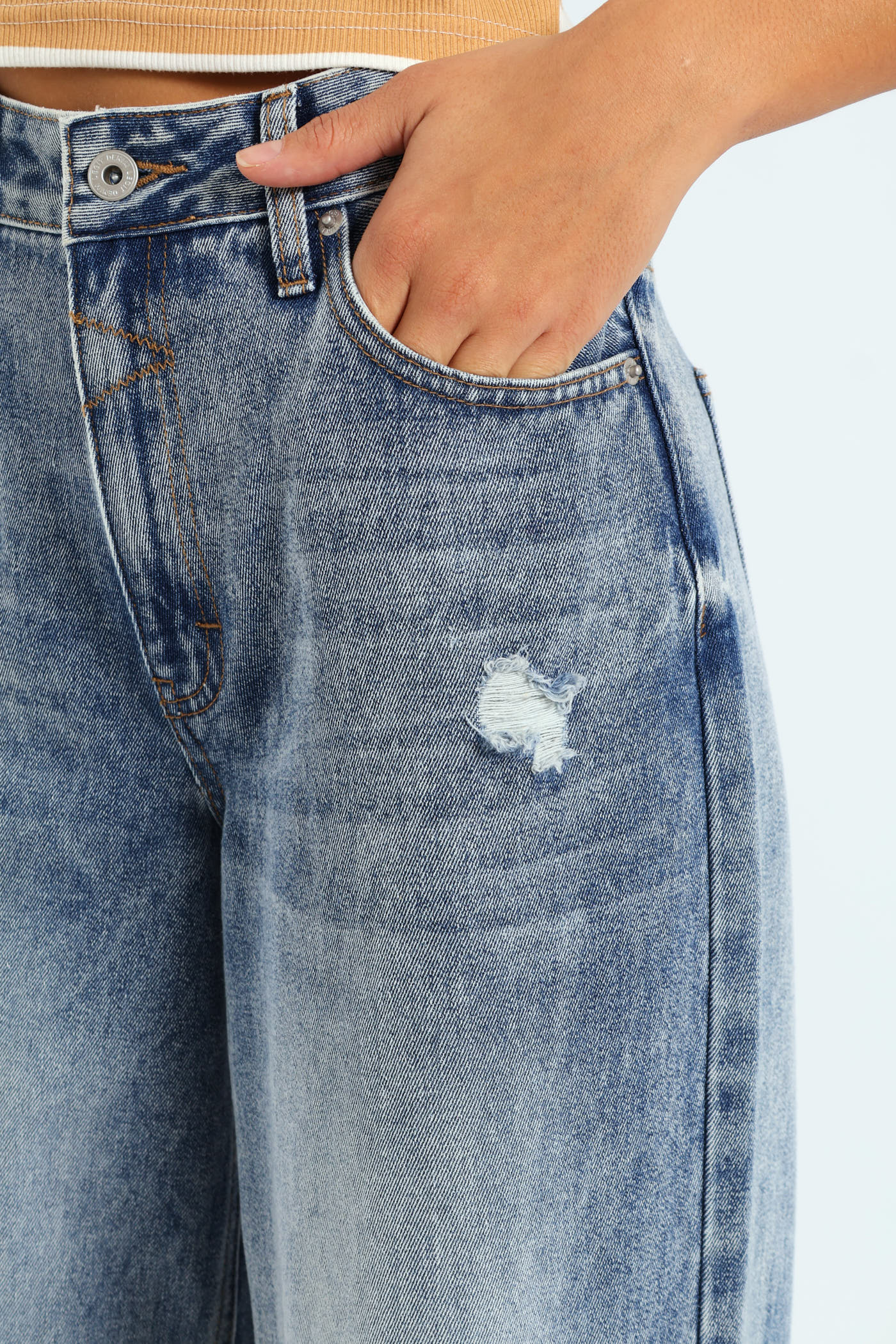 Distressed Wide Leg Jean - Stonewash - Image 5