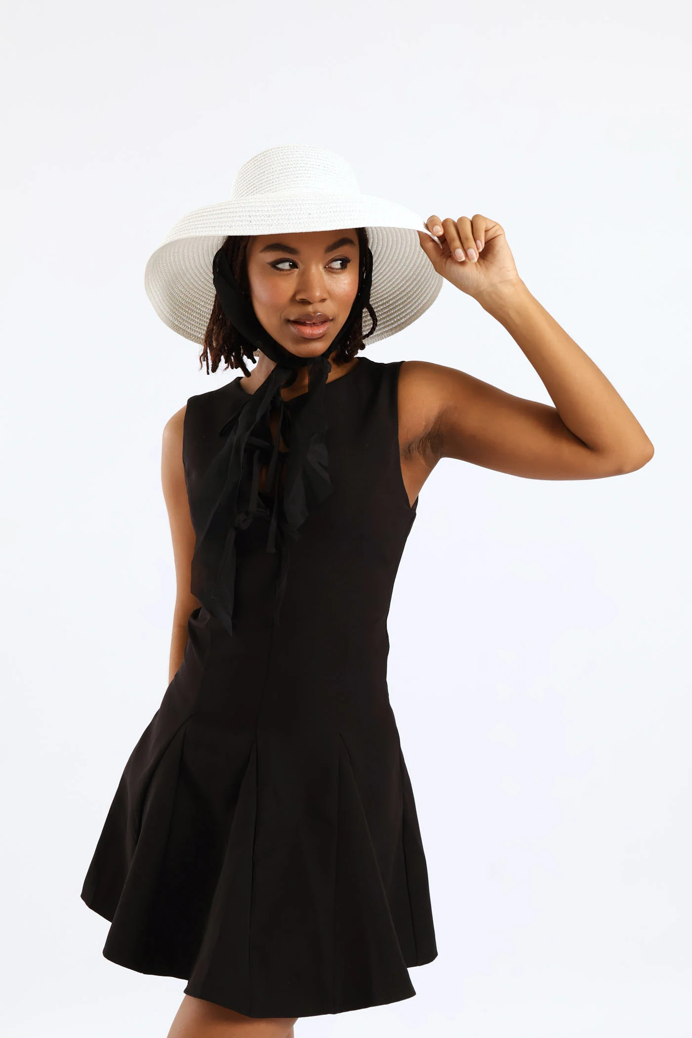 Dome Straw Sun Hat With Ties - White - Image 4