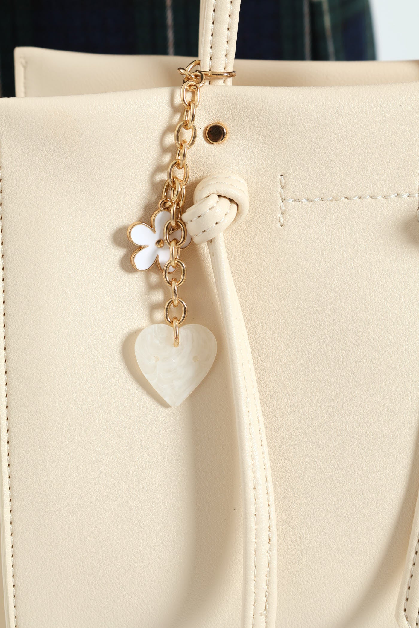 Double Front Knot Tote Bag With Heart Charm - Cream - Image 3
