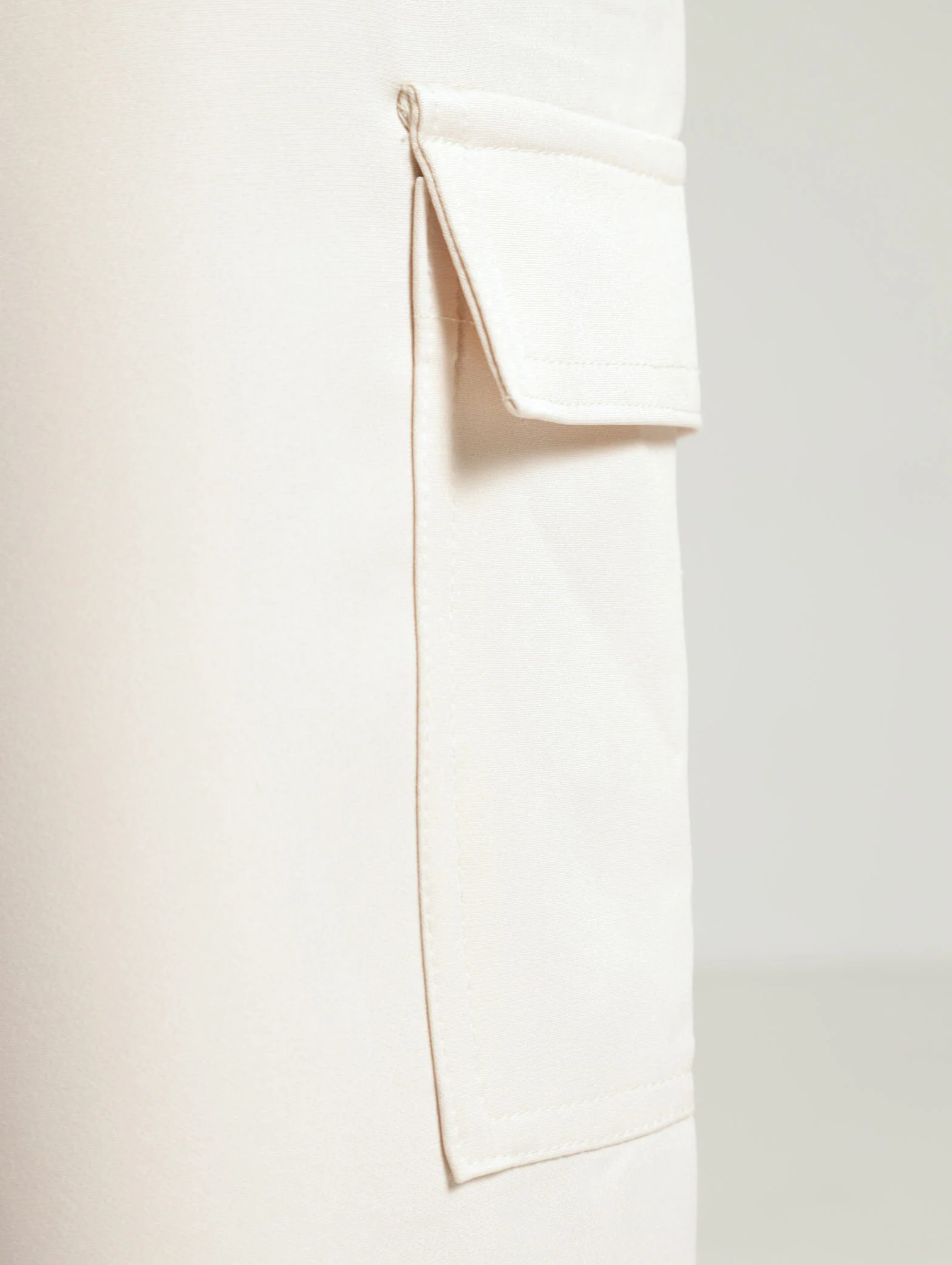 Elastic Waist Twill Wide Leg Cargo Pant - Image 5