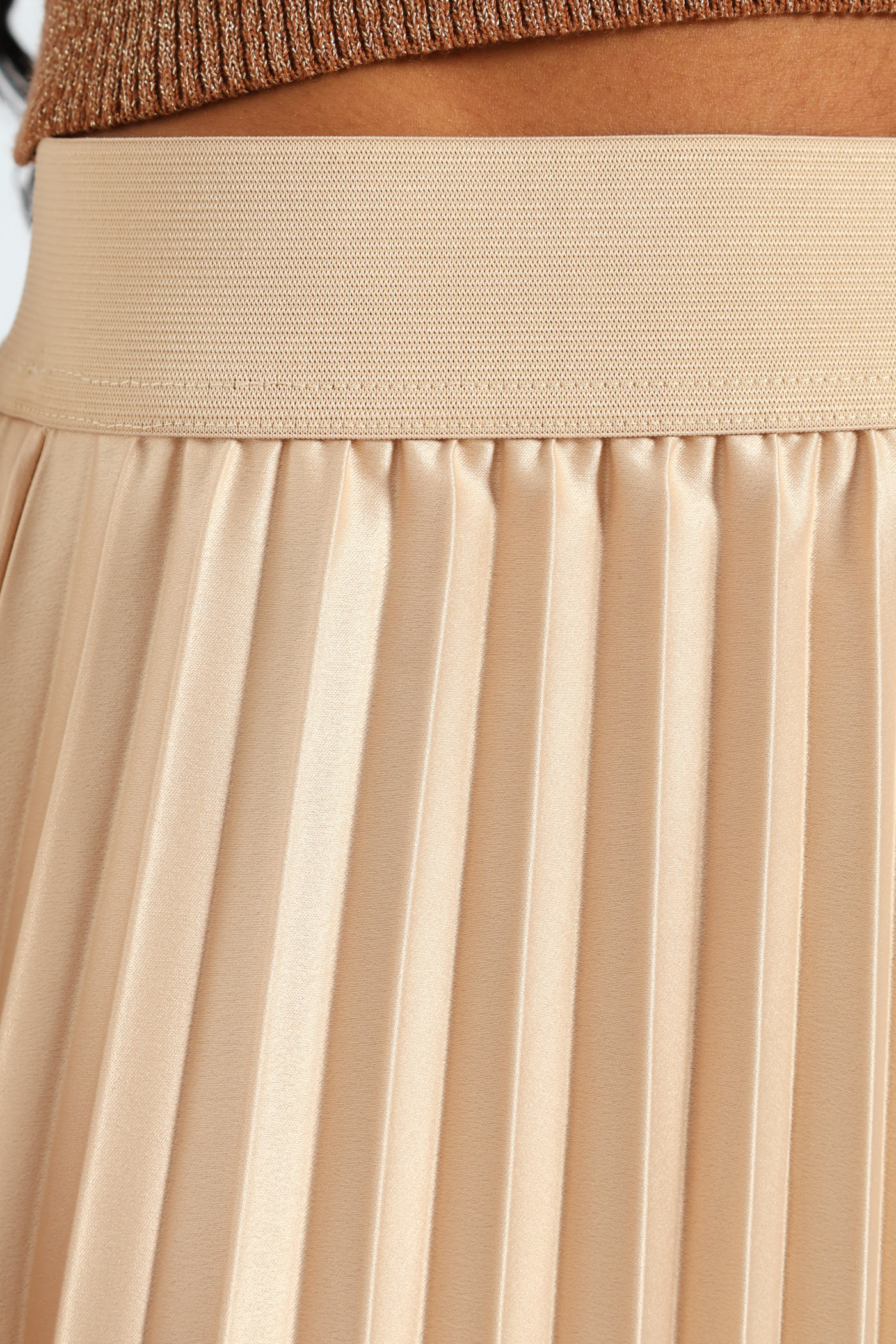 Elasticated Maxi Pleated Skirt - Champagne - Image 4
