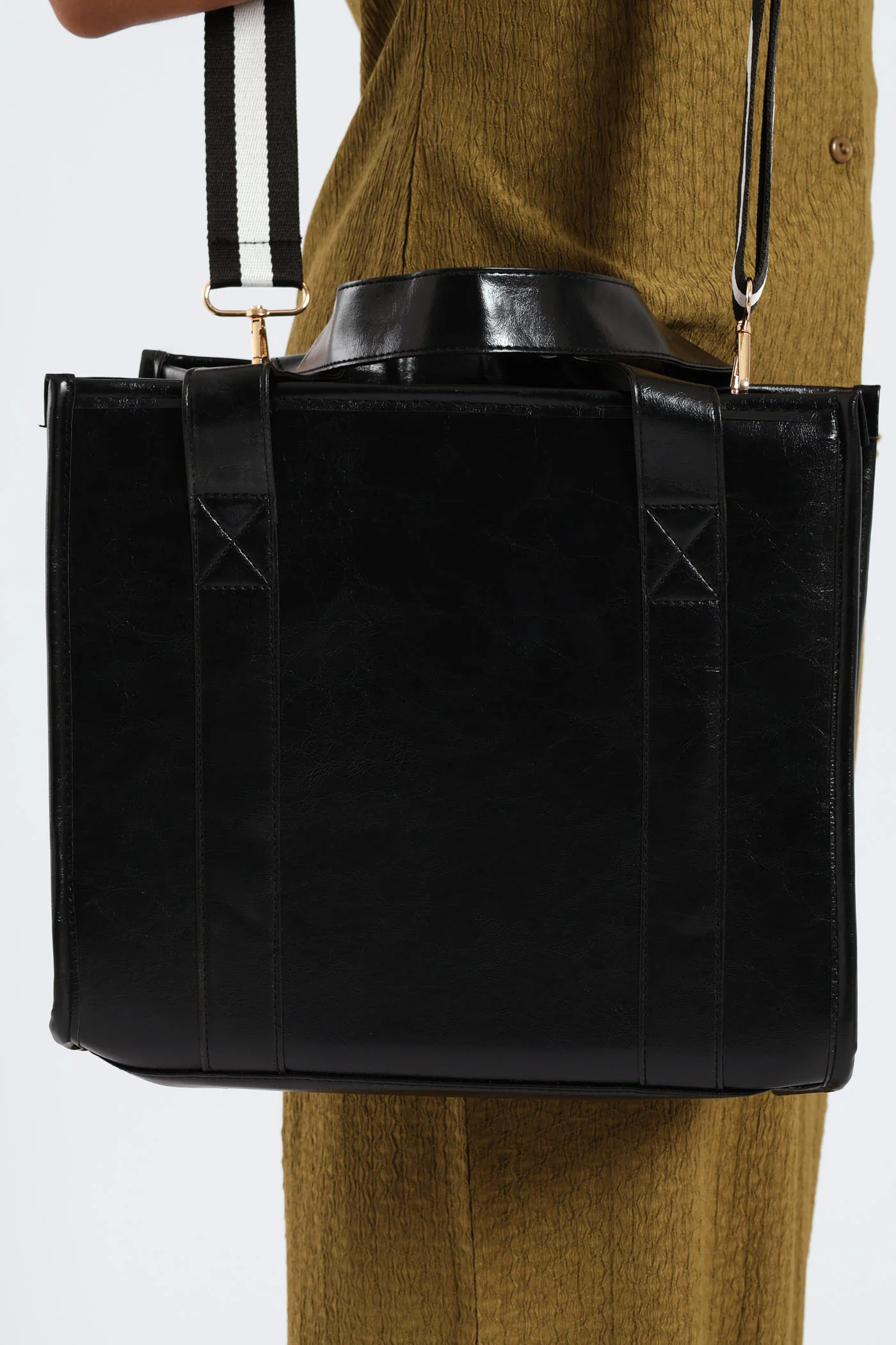 Embossed Everyday Tote Bag - Black - Image 4