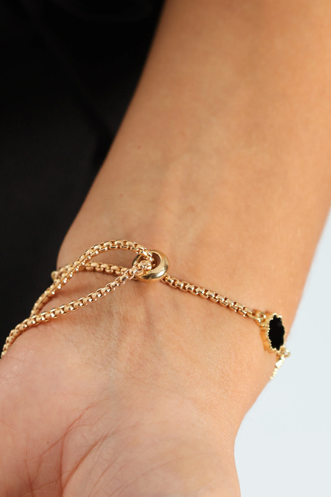 Epoxy Flower Bracelet Watch - White - Image 3