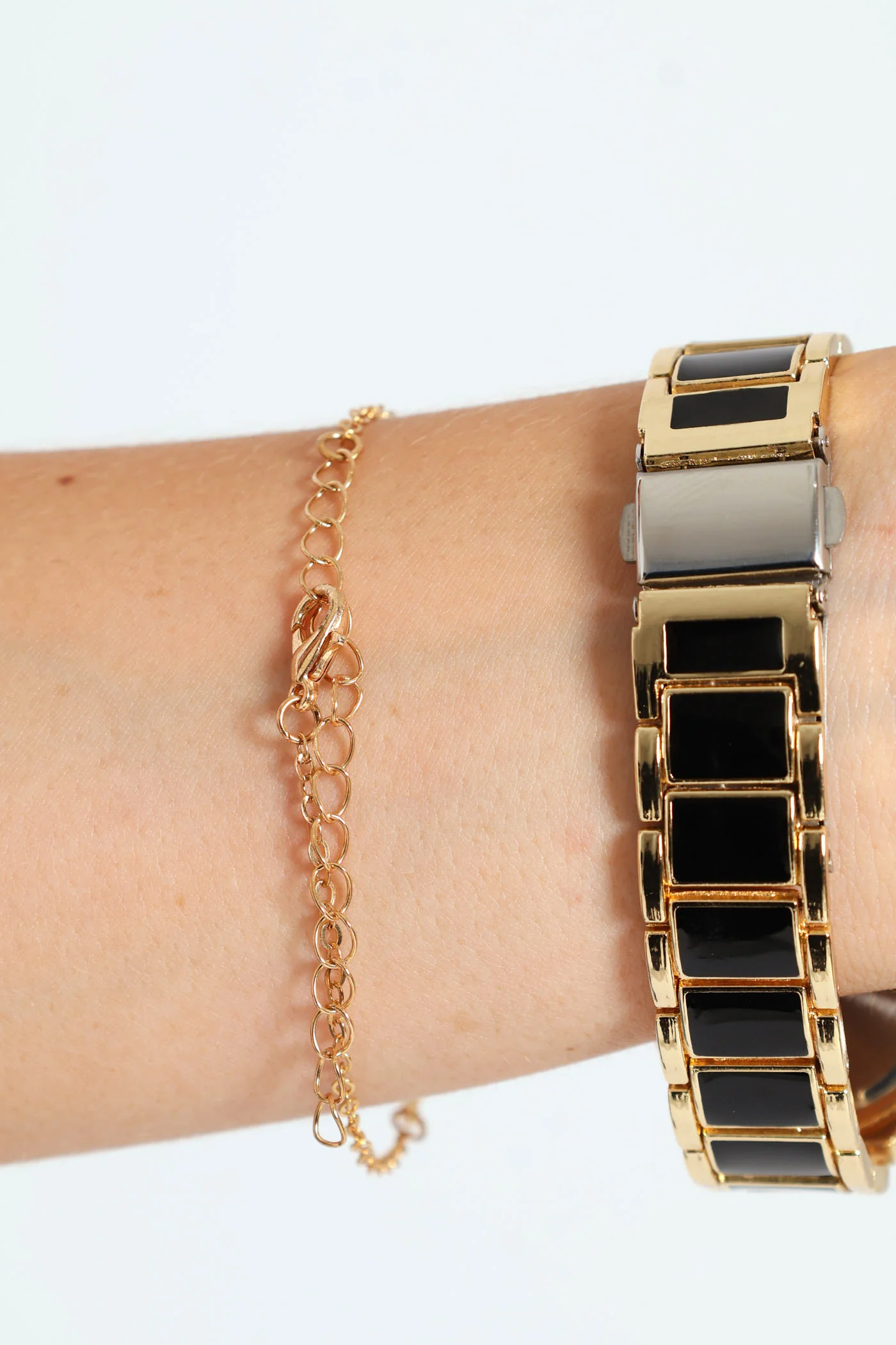 Epoxy Linked Watch & Epoxy Flower Bracelet - Black - Image 3