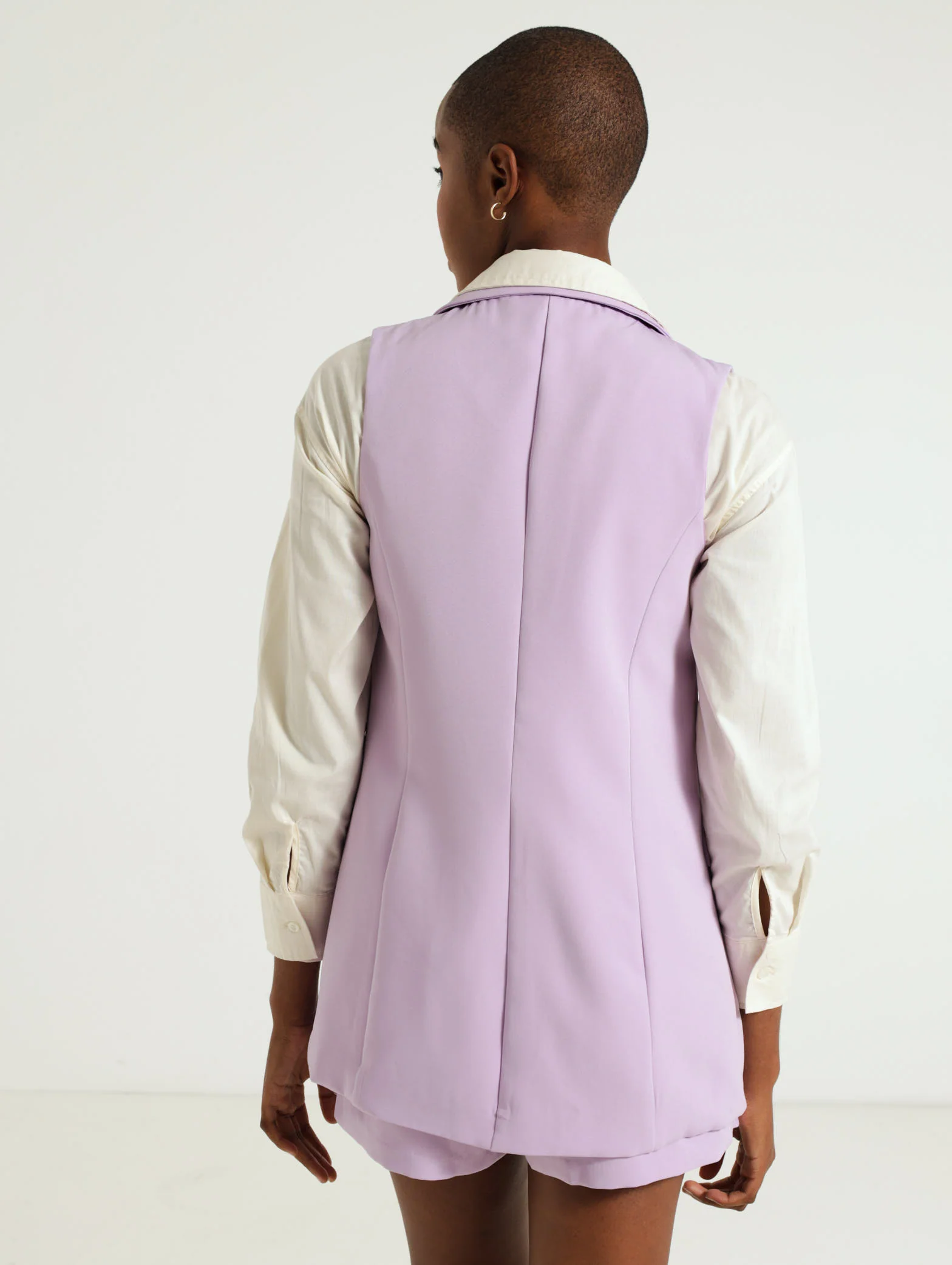 Fancy Button Sleveless Blazer - Image 4