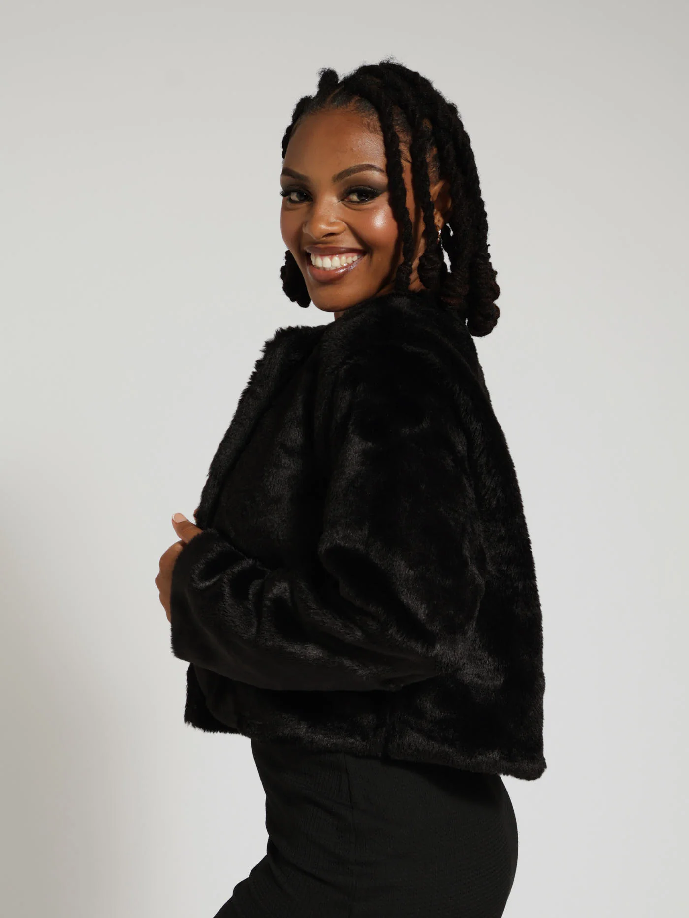 Faux Fur Cropped Coat - Black - Image 2
