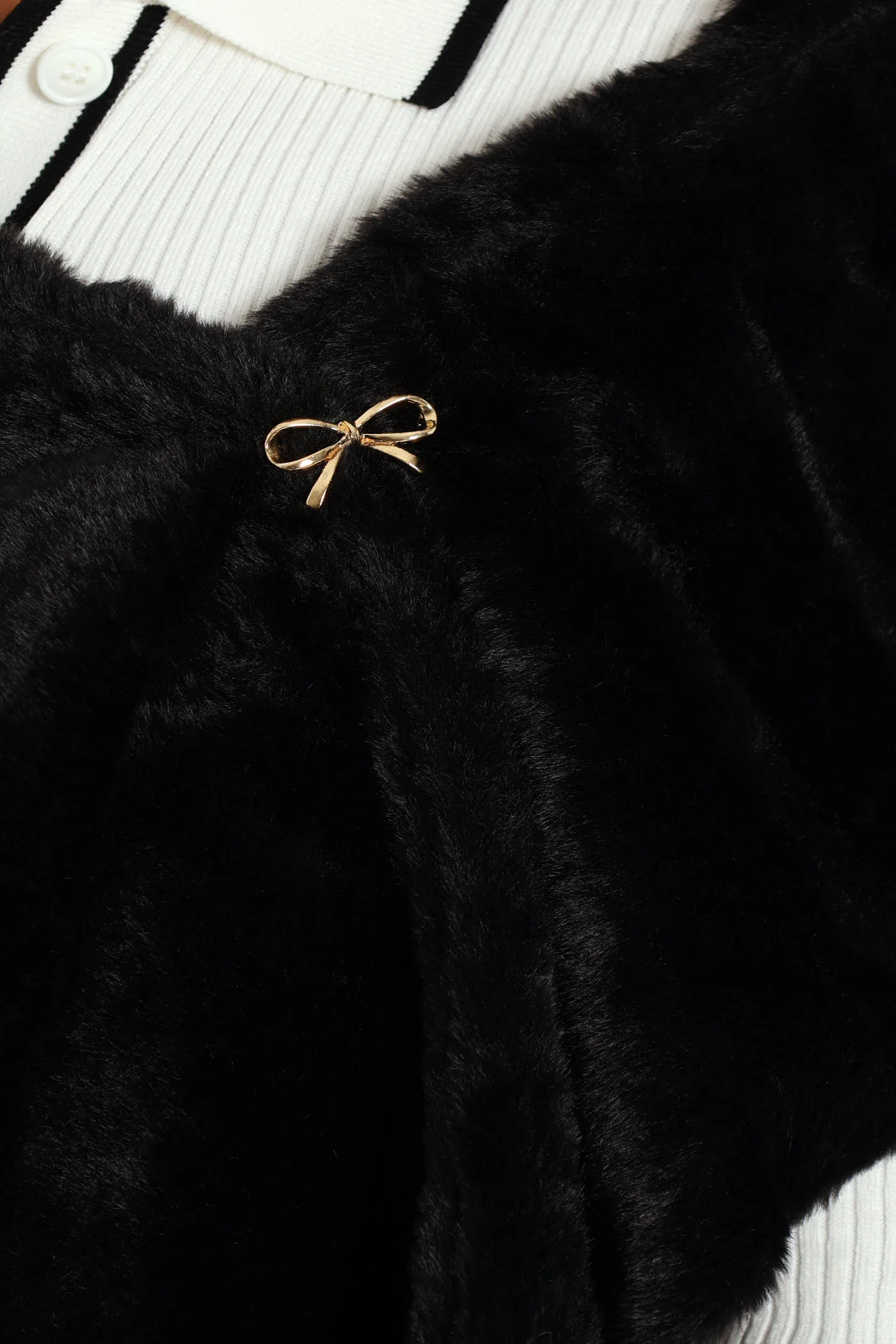 Faux Fur Shawl With Diamante Bow Broach - Black - Image 3