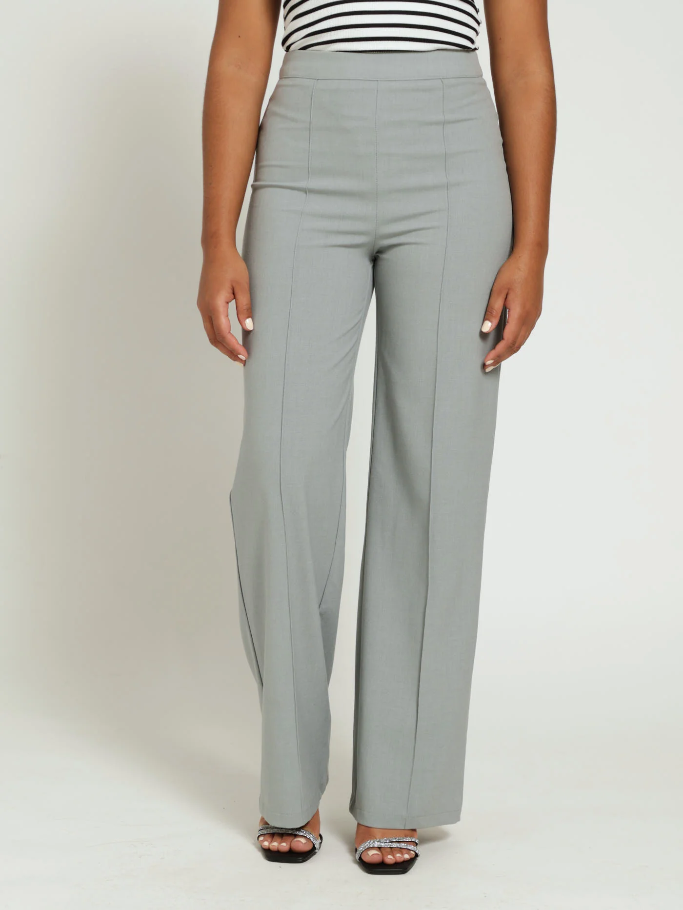 Fit & Flare Pleat Detail Pants - Grey