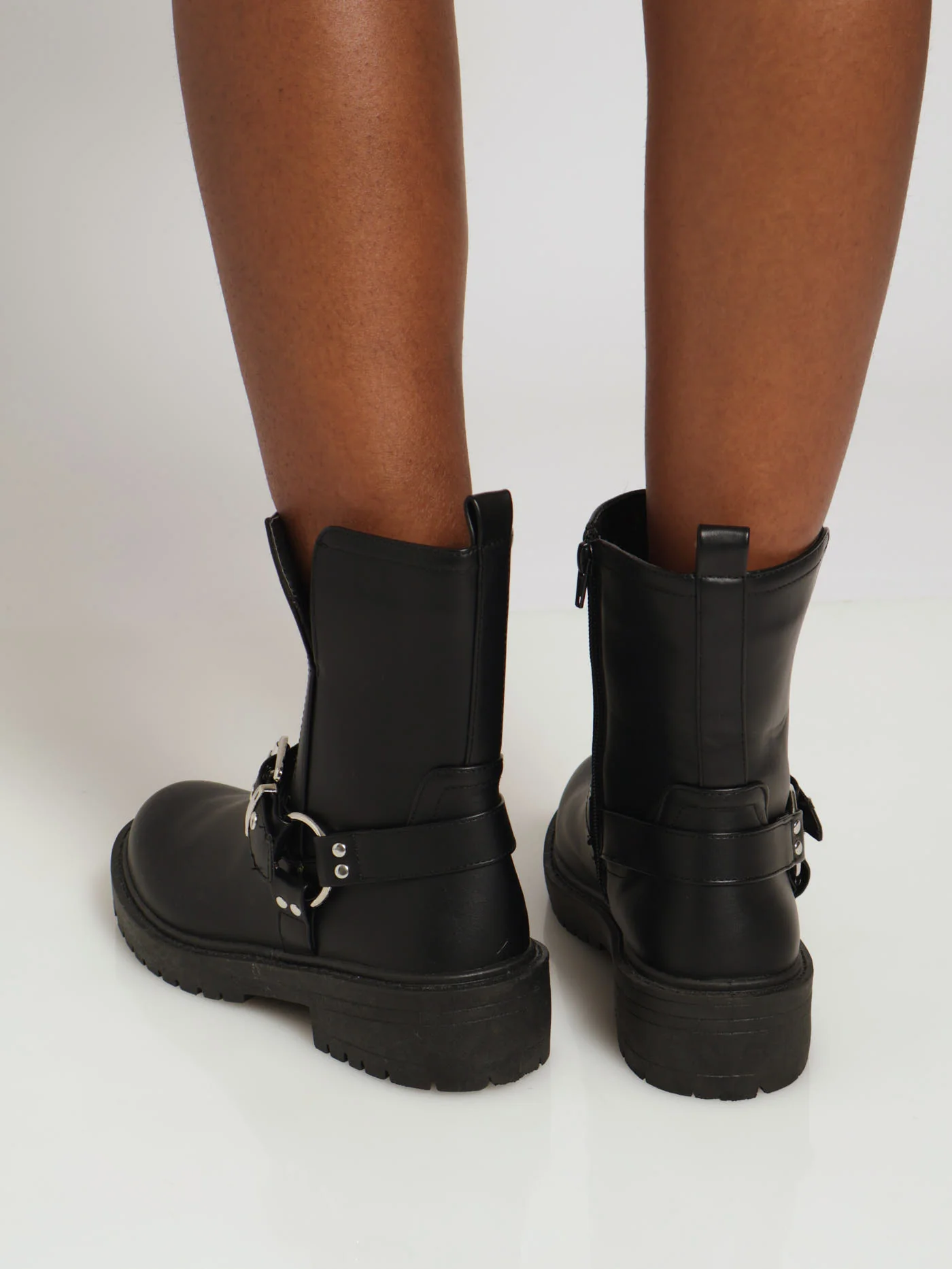 Flat Ankle Classic Boot With Buckle Detail - Black - Image 3