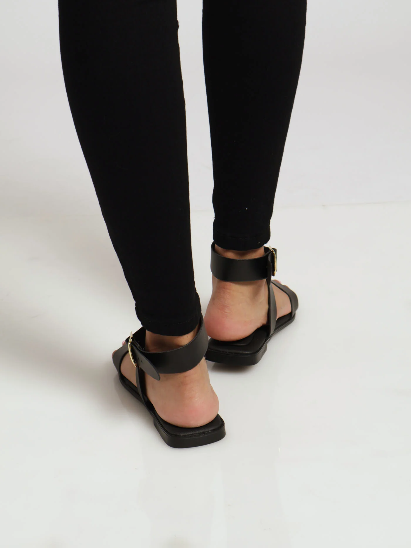 Flat Basic Mule Sandal With Ankle Strap - Black - Image 3