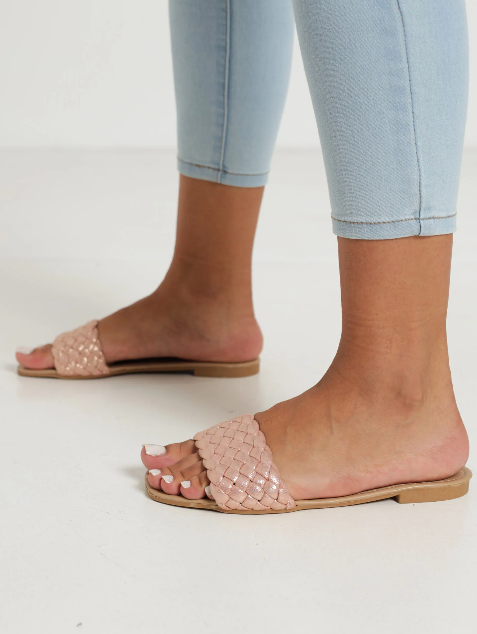 Flat Metallic Braided Pushin - Image 2