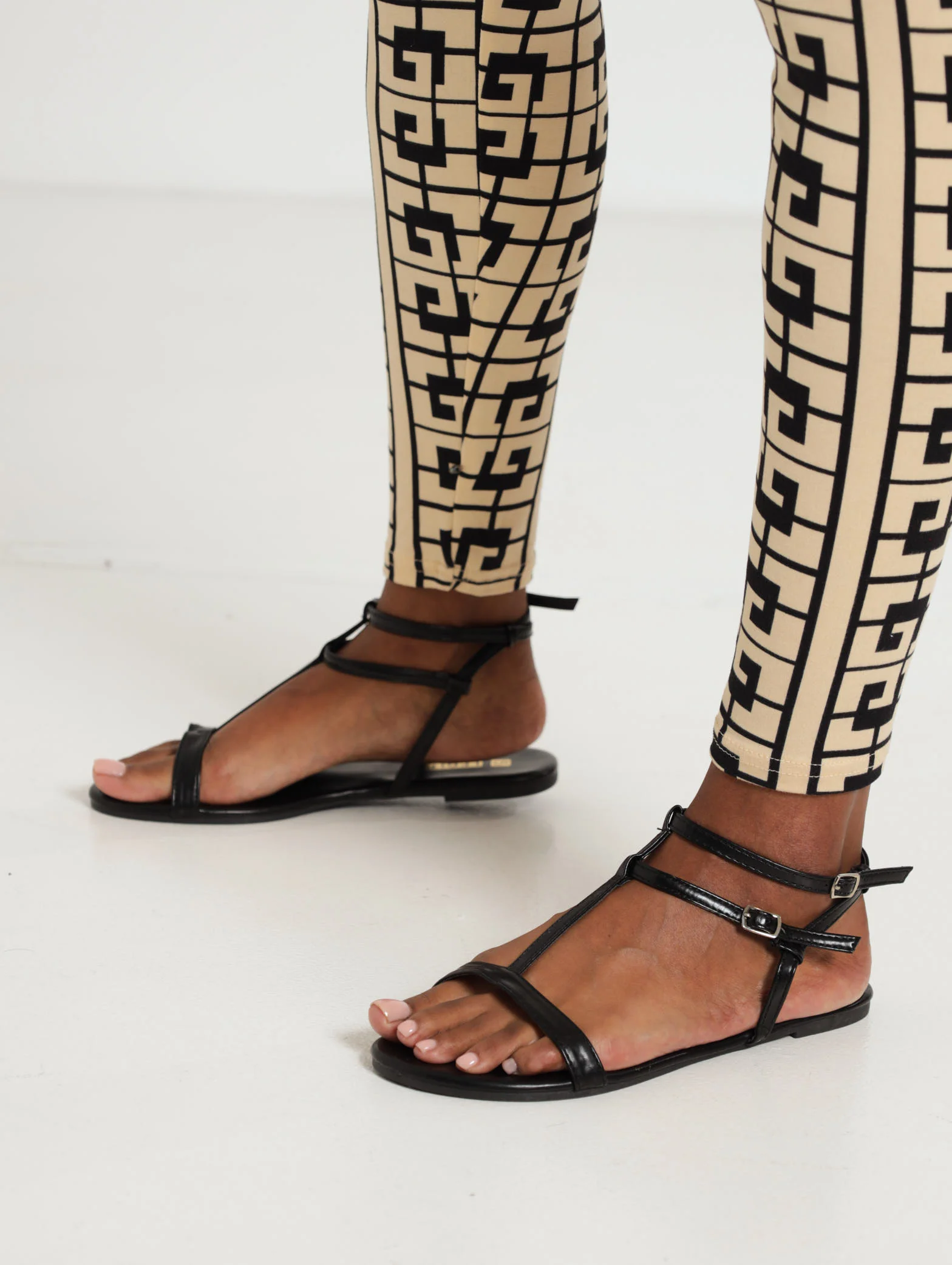 Flat Minimalistic Gladiator Sandal - Image 2