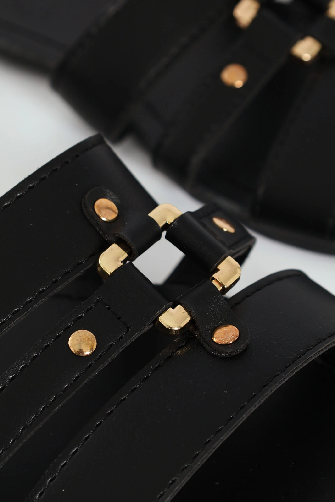 Flat Multistrap Centered Square Trim Mule Sandal - Black - Image 4