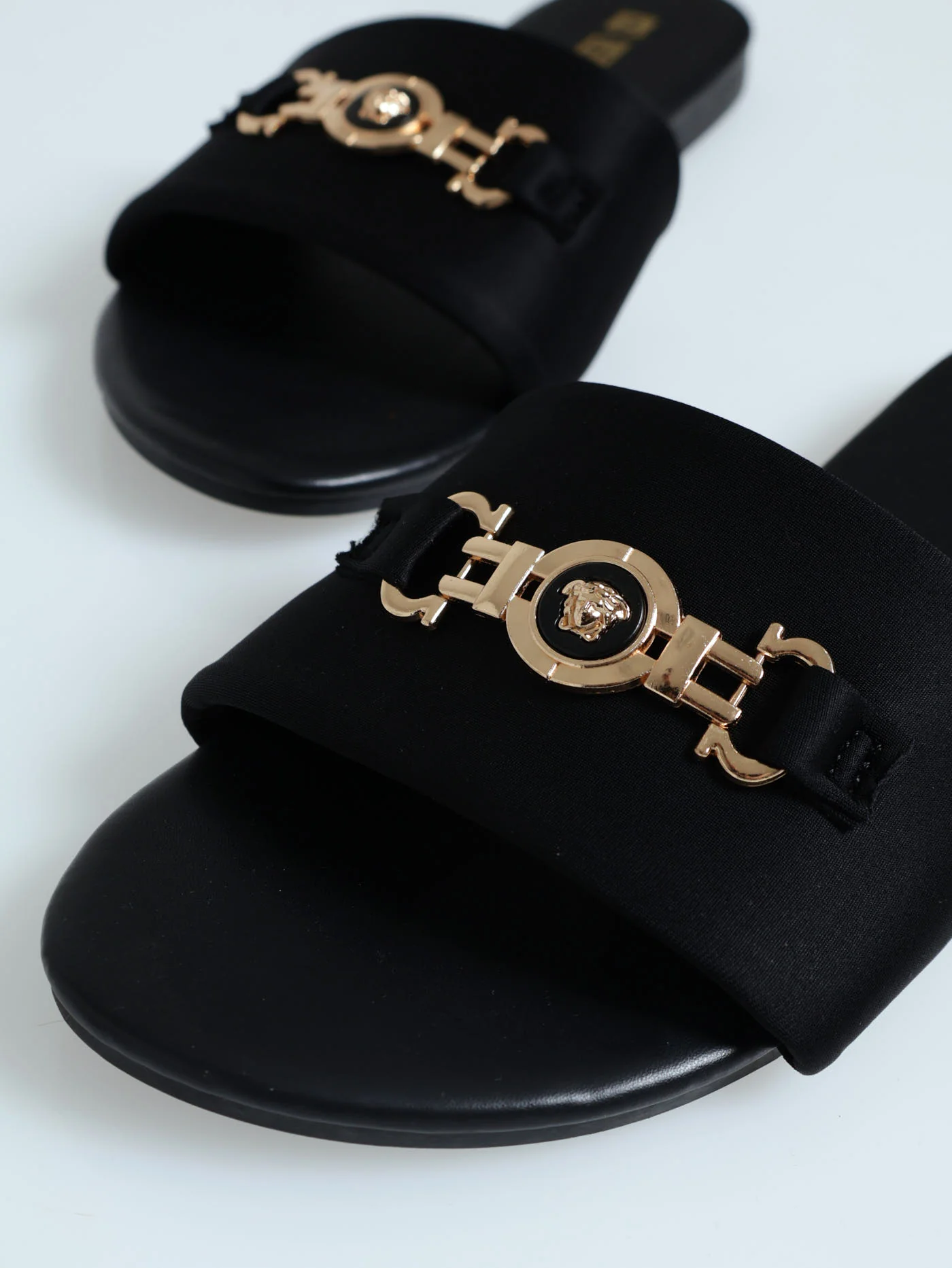 Flat One Strap Padded Mule Sandal With Coin Link - Black - Image 2