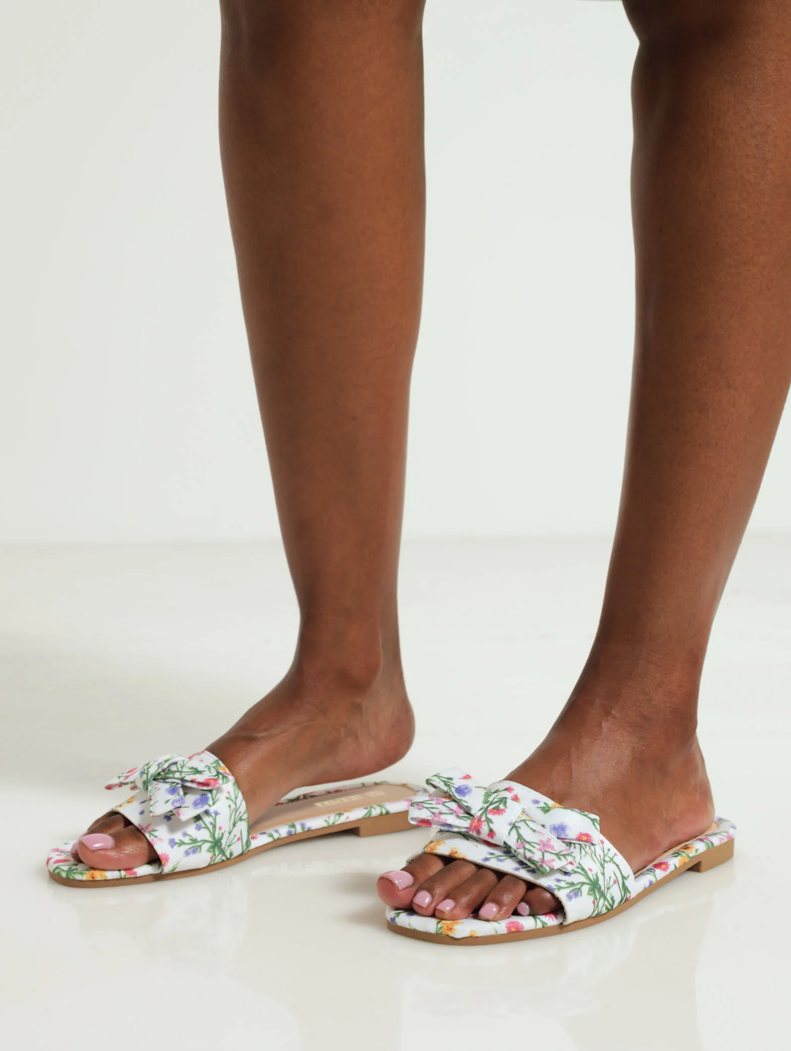 Flat Printed Bow Push In Sandal - Image 2