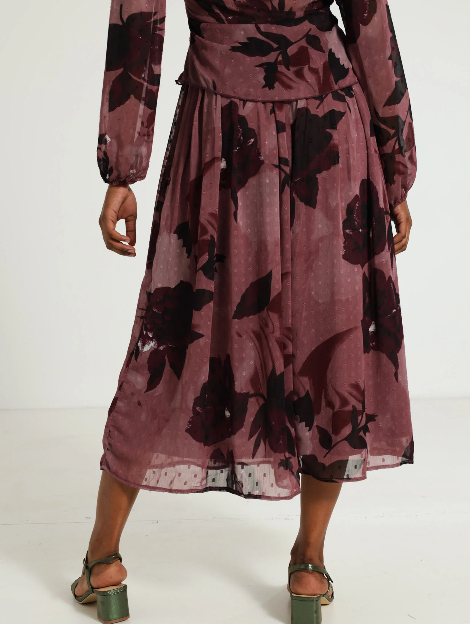 Floral Dobby Chiffon Skirt - Image 4