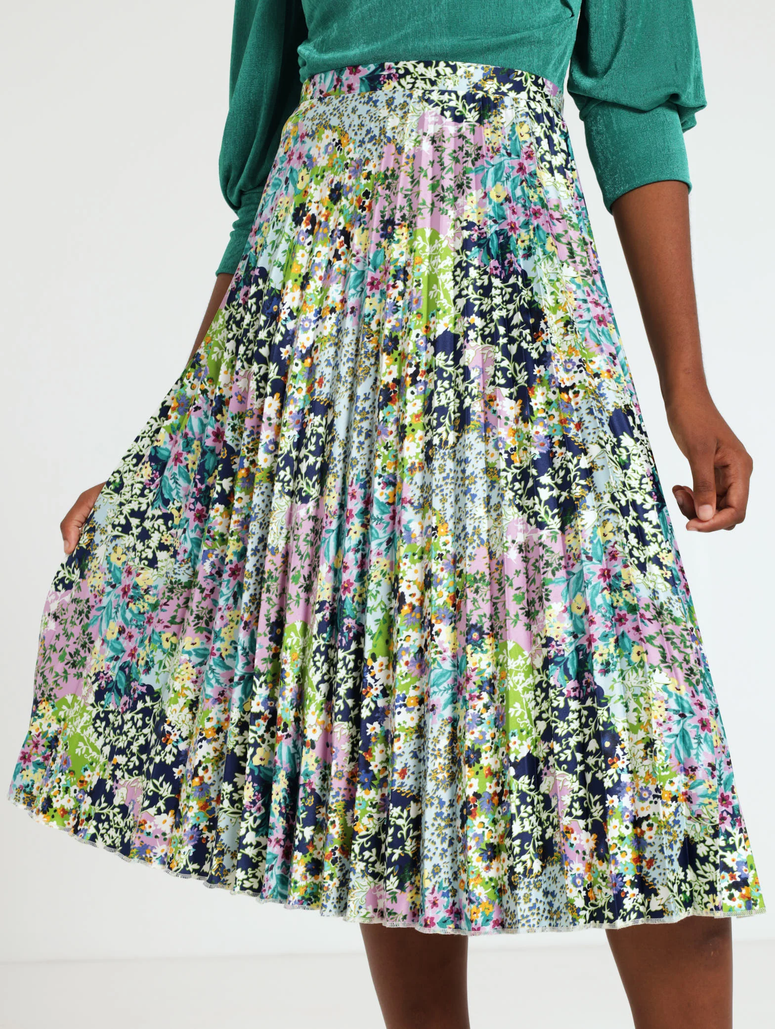 Floral Pleated Skirt