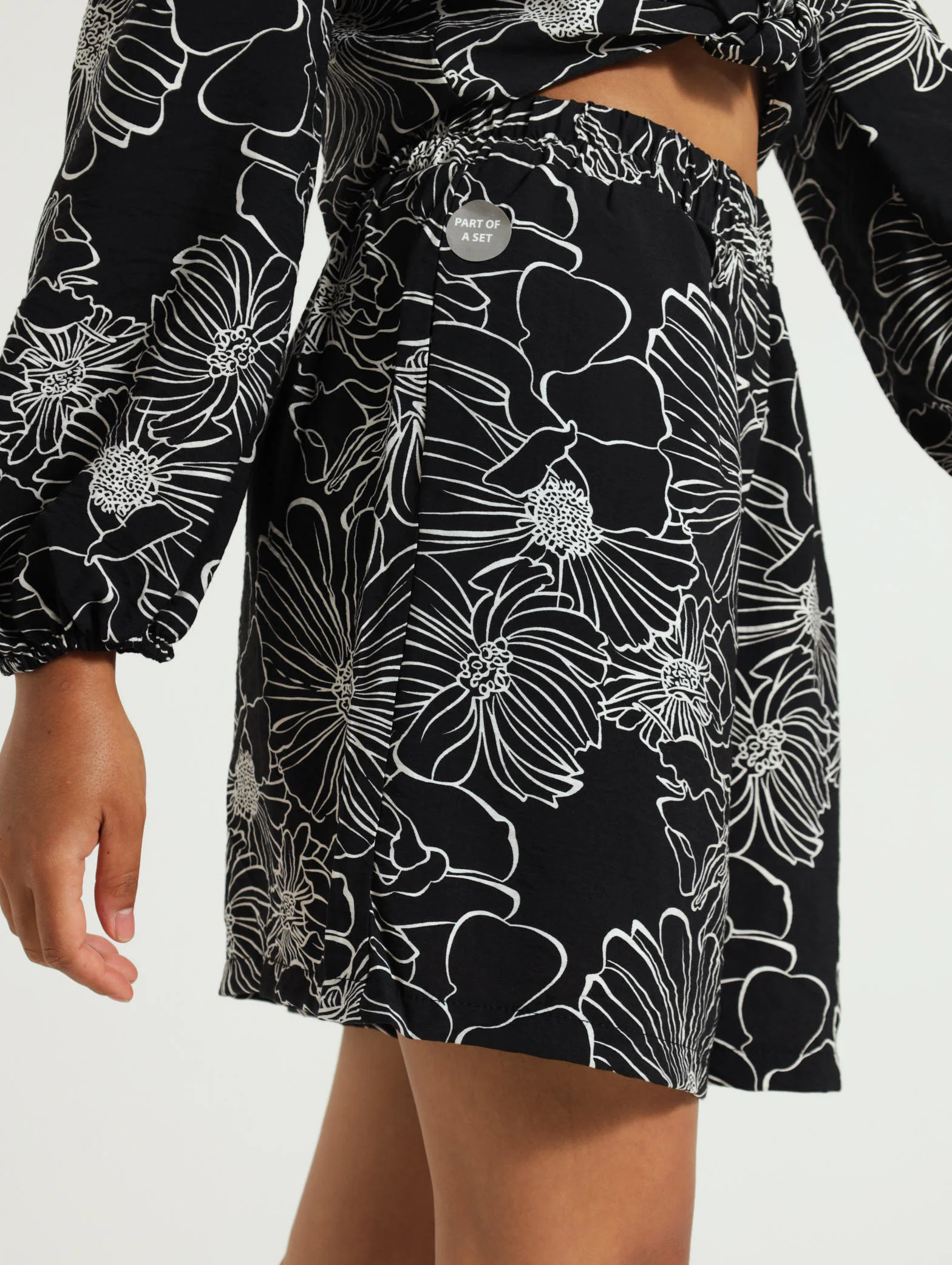 Floral Slub Shorts - Image 2