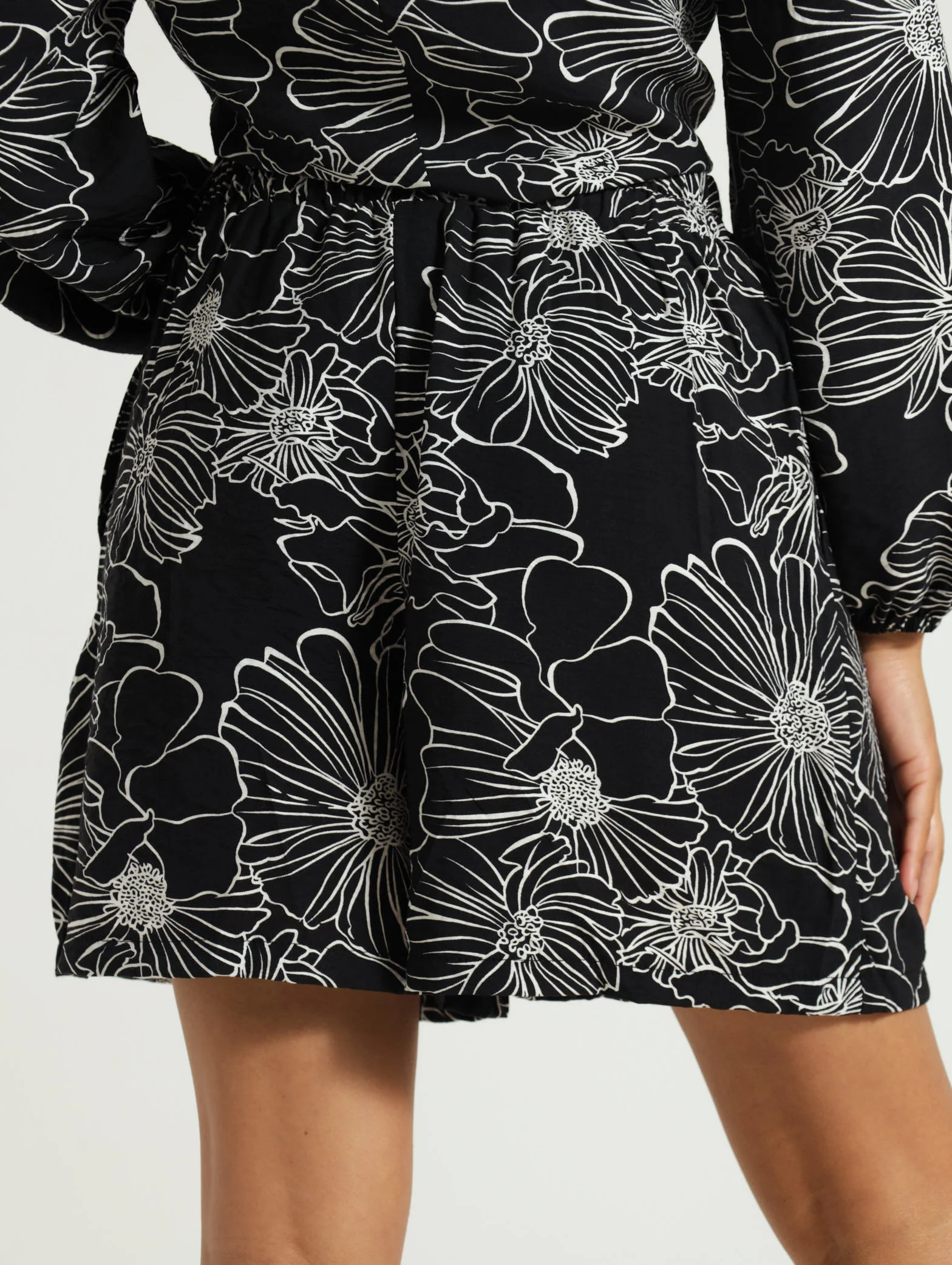 Floral Slub Shorts - Image 3