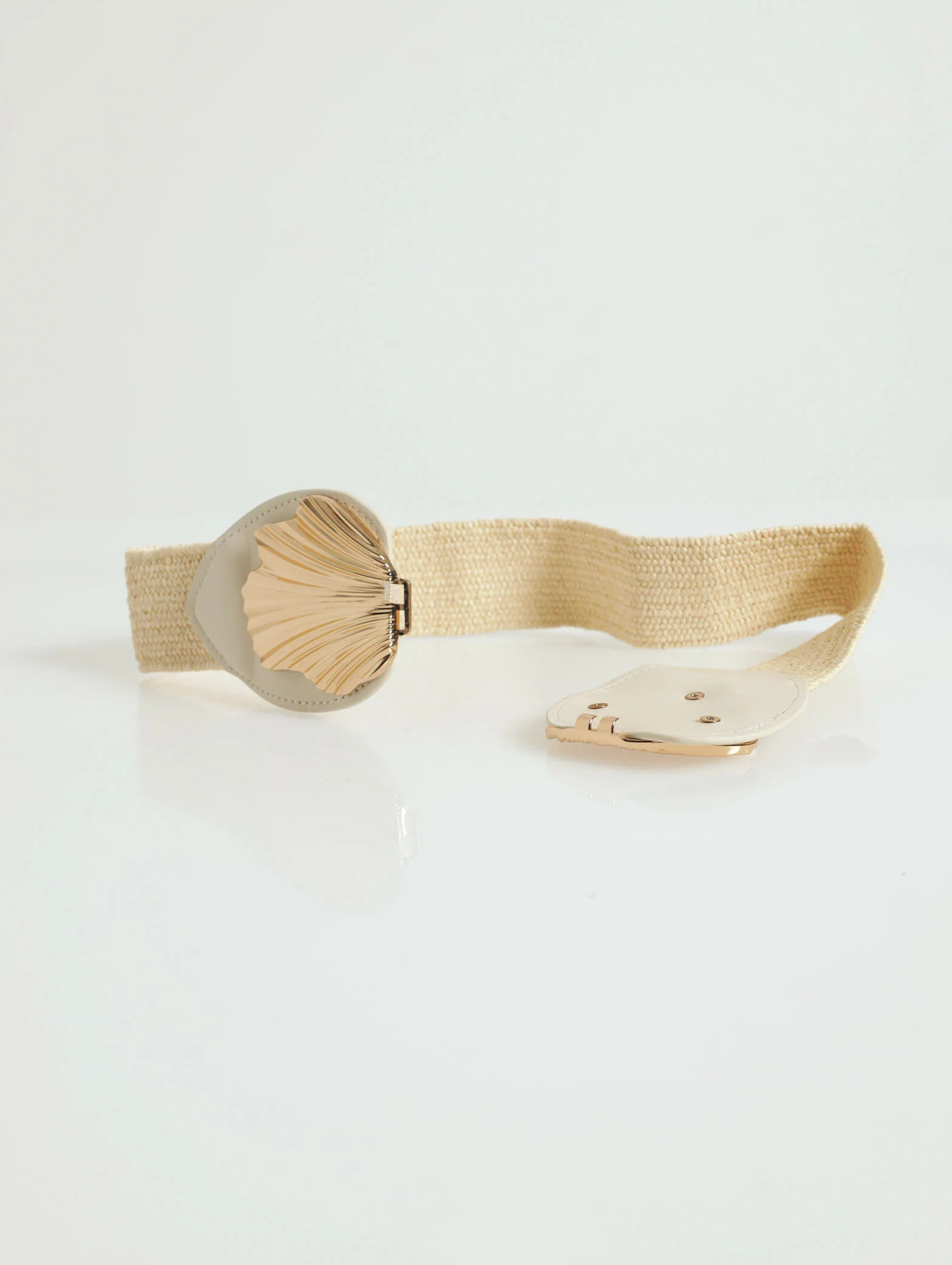 Flower Buckle Waisted Raffia Belt - Natural - Image 2