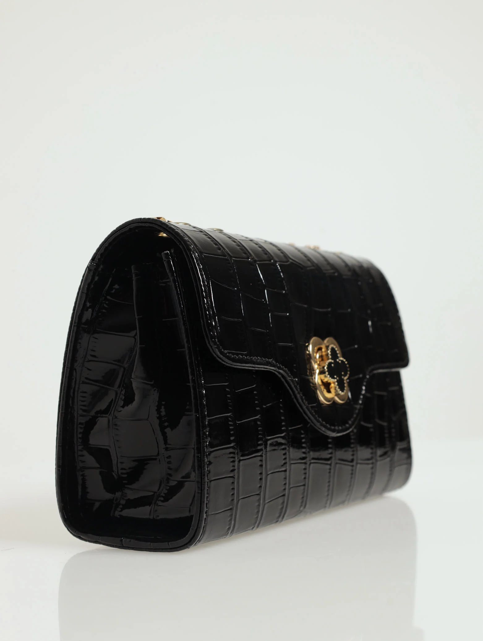 Flower Clasp Chain Satchel - Image 8