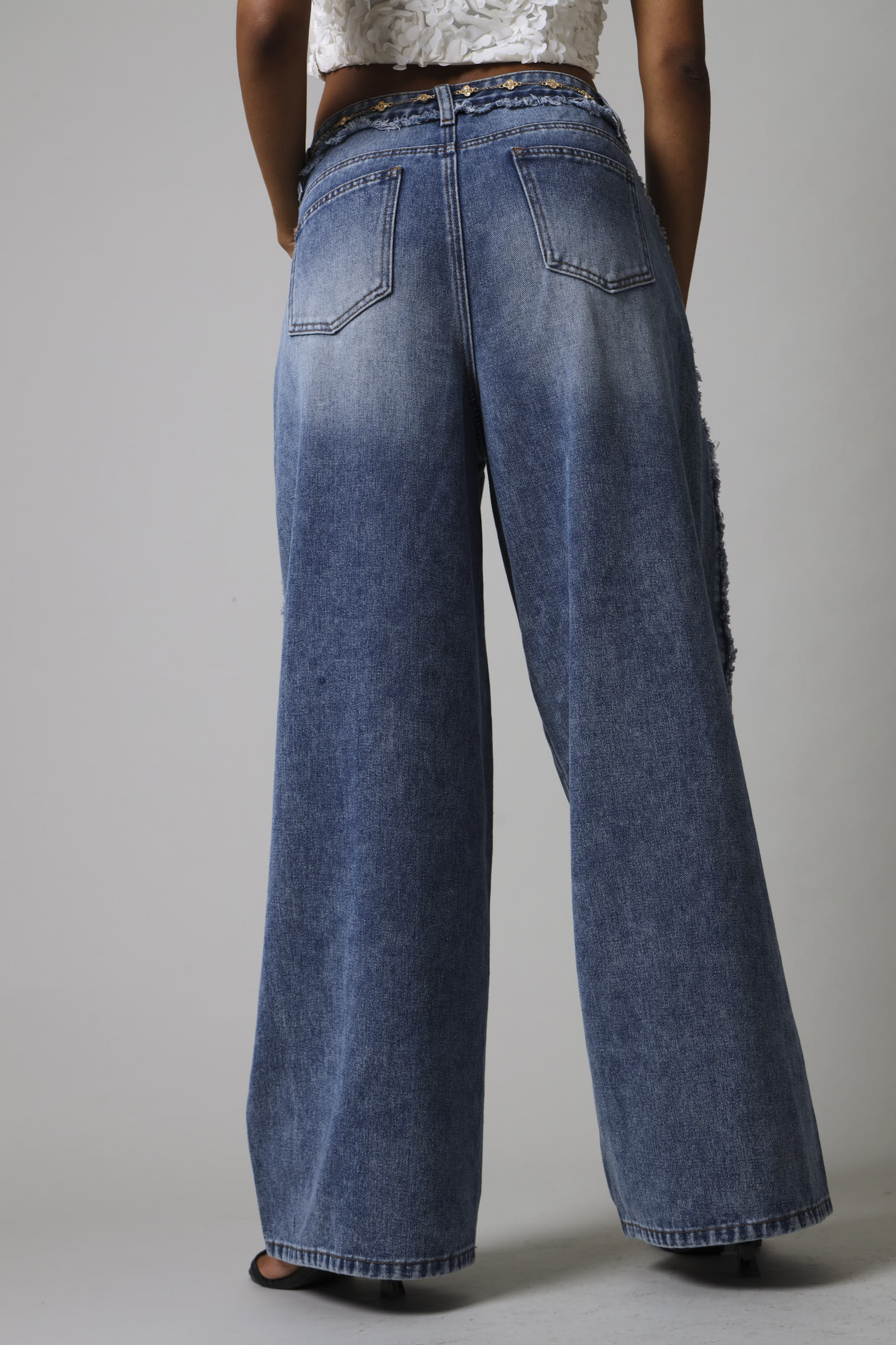 Frayed Shifted Seam Wide Leg Jean - Dark Wash - Image 4