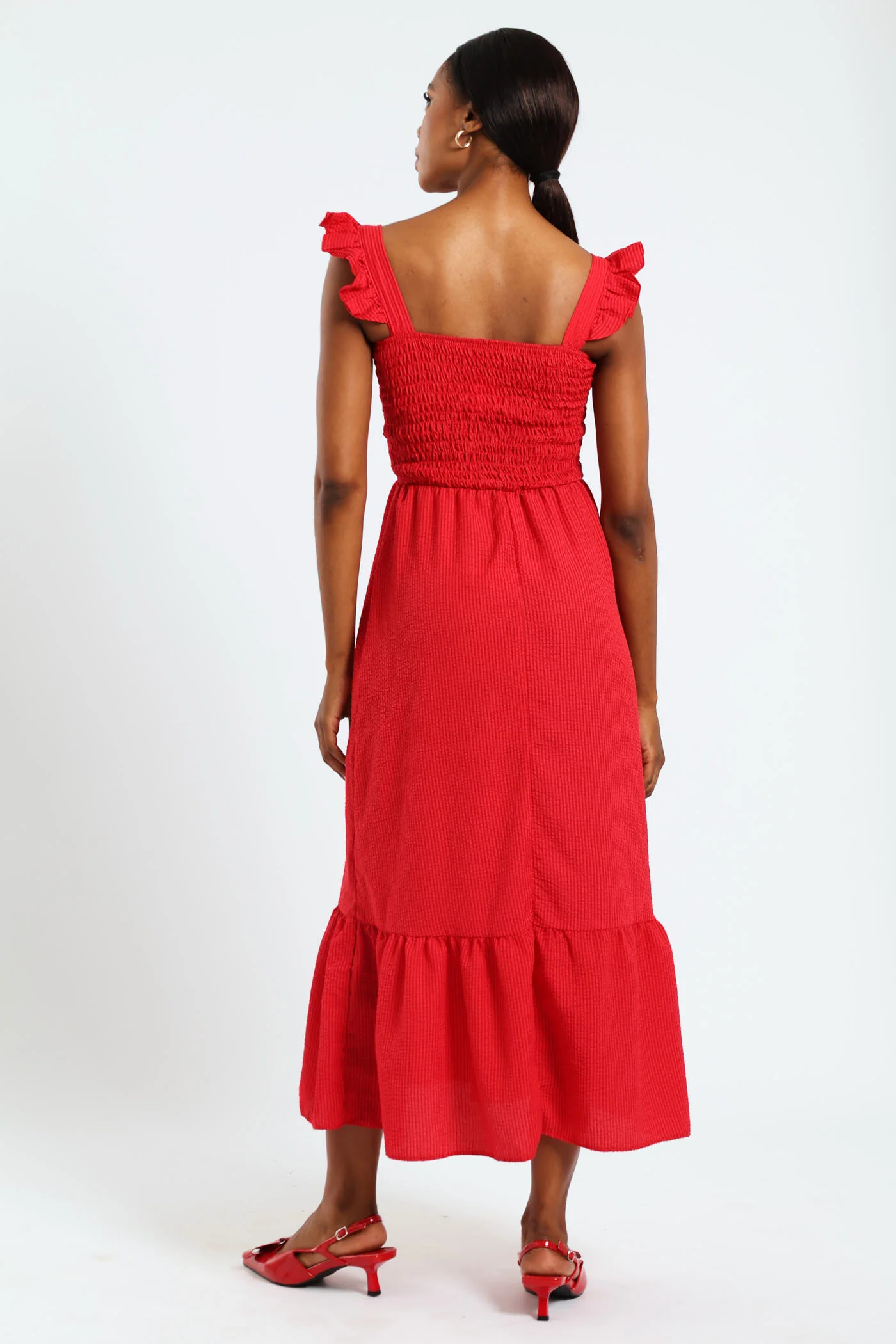 Frill Shoulder Shirred Bodice Seersucker Maxi Dress - Red - Image 6