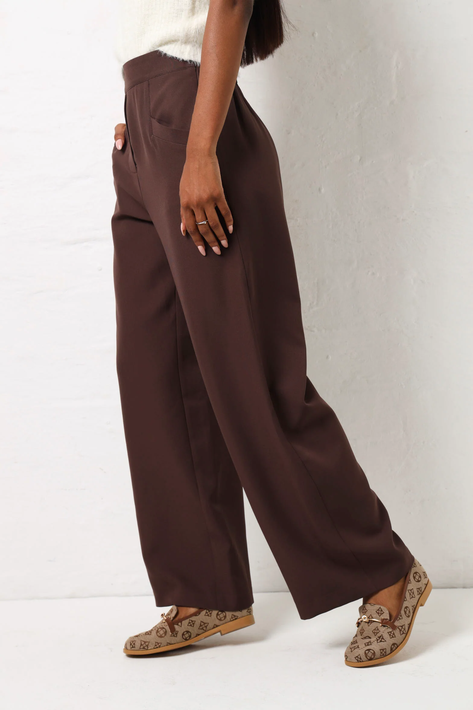 Front Pocket Elasticated Waist Barbi Pant - Chocolate - Image 3
