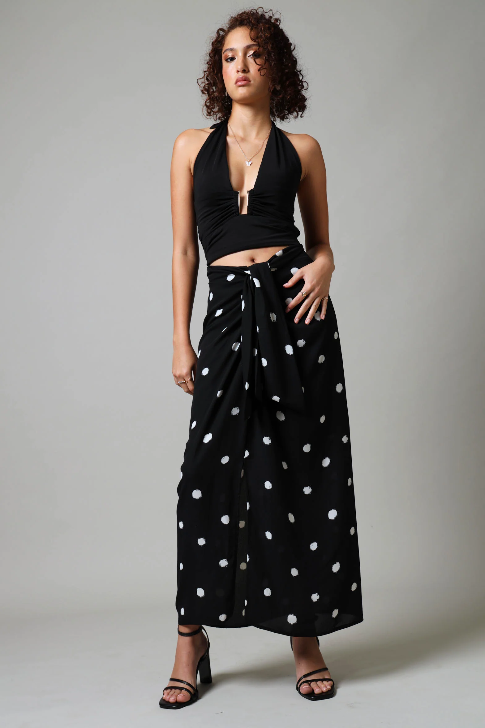 Front Tie Detail Skirt - Black/White