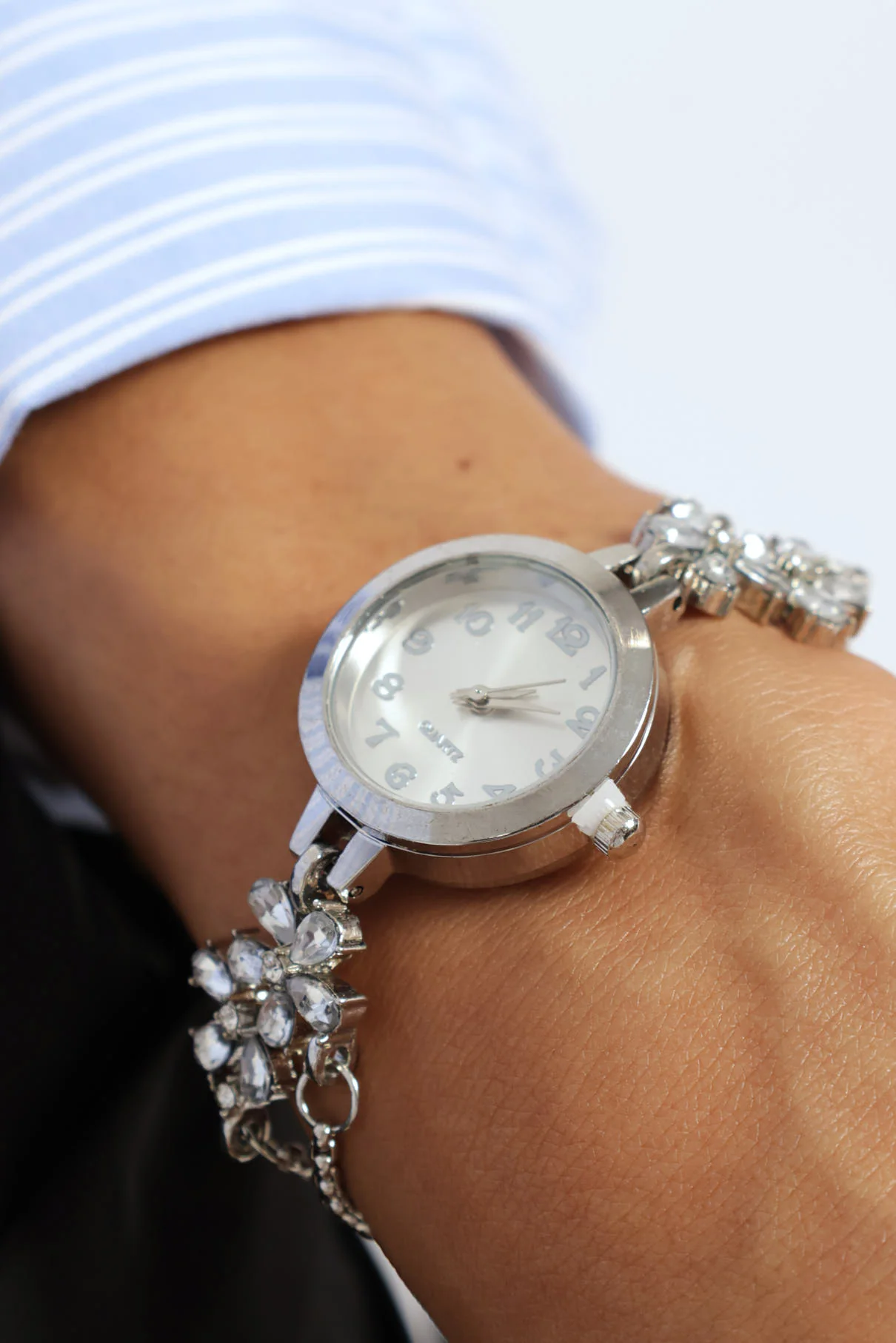Gem Flower Bracelet Watch - Silver