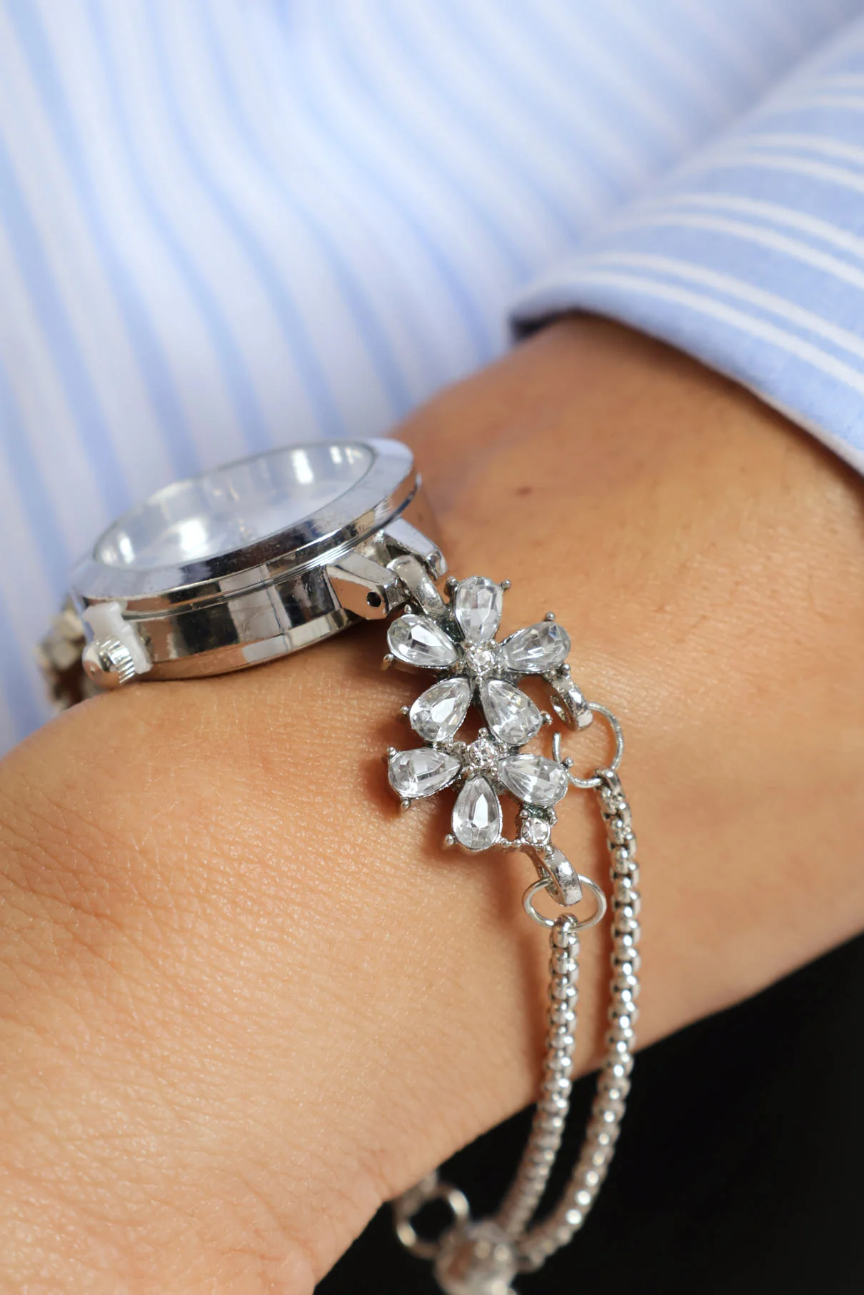 Gem Flower Bracelet Watch - Silver - Image 3