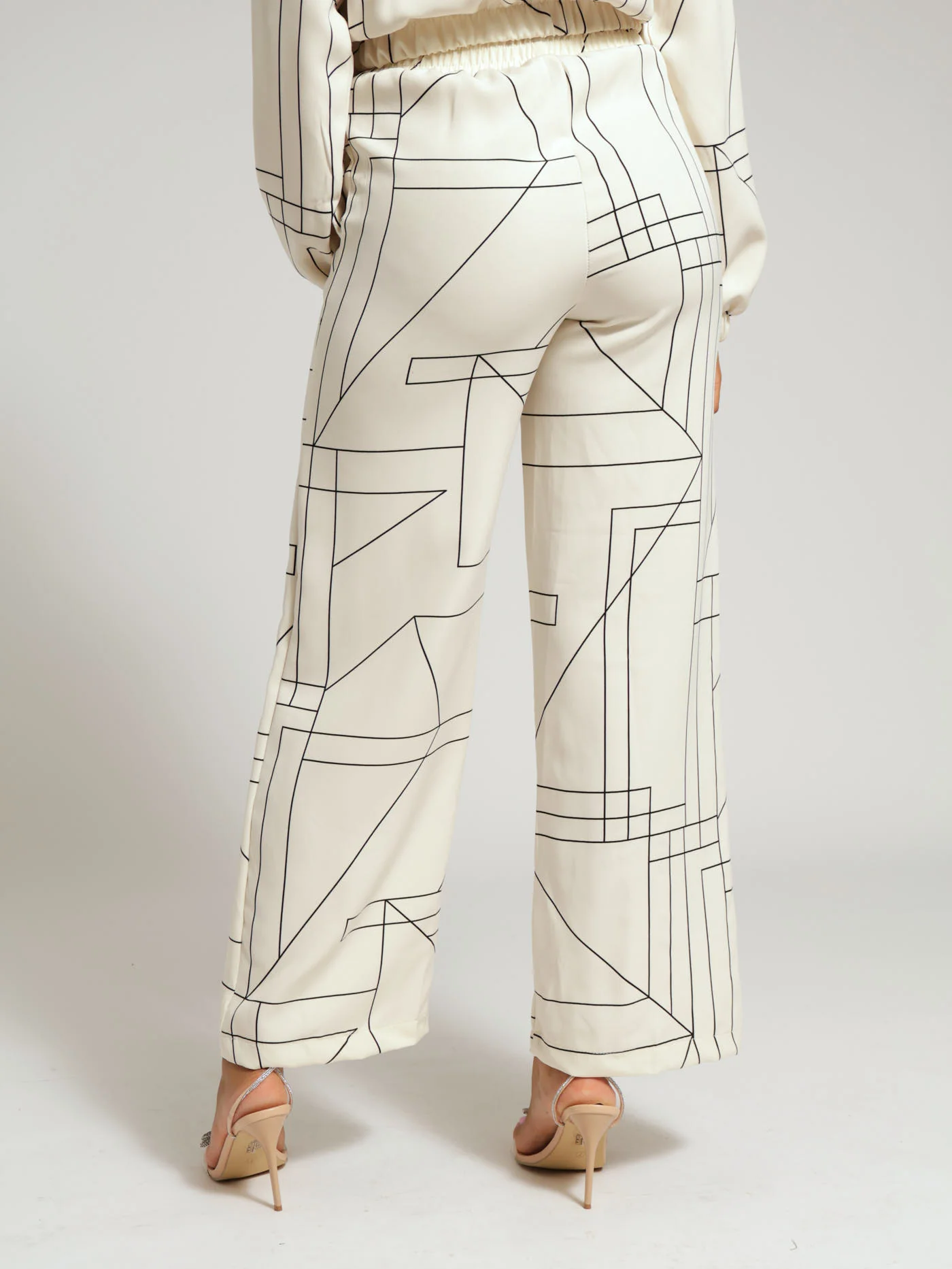 Geo Printed Barbi Wideleg Pants - Cream - Image 3