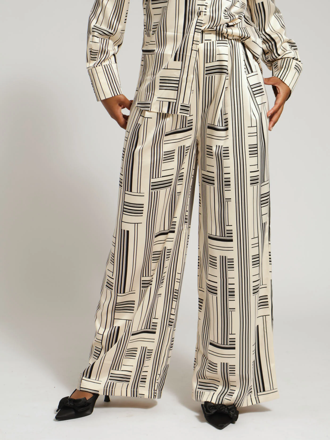 Geo Satin Pleated Pants