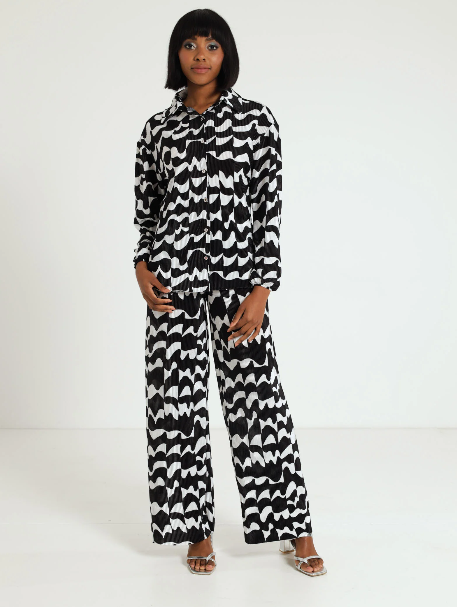 Geometric Bodre Shirt - Image 2