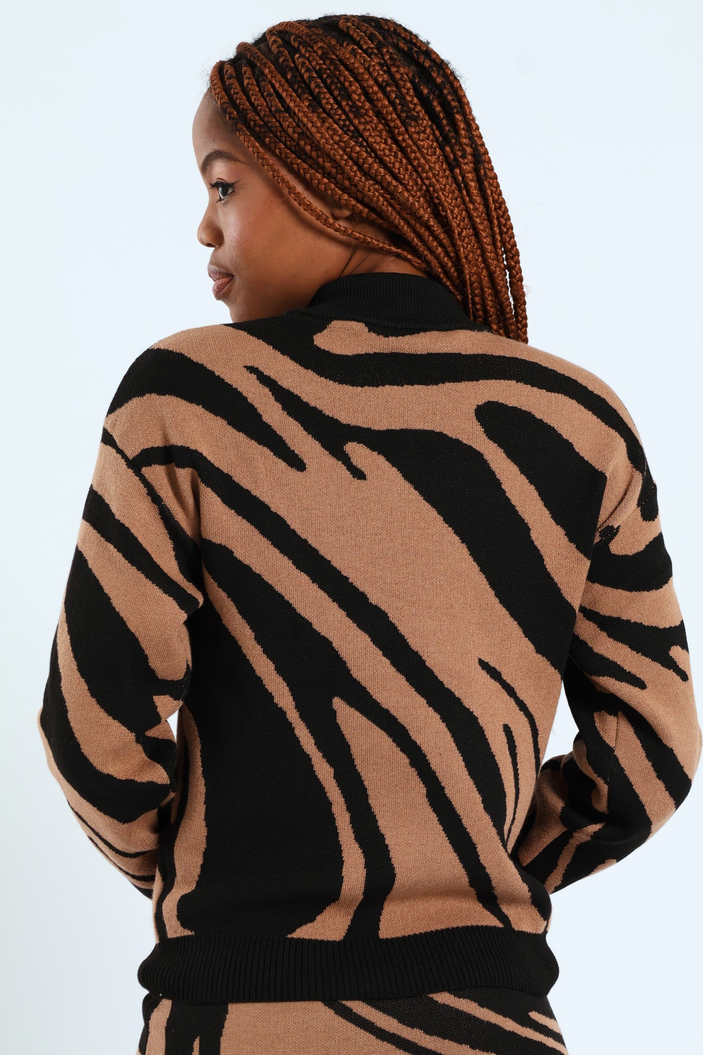 Geometric Pullover - Black/Beige - Image 6