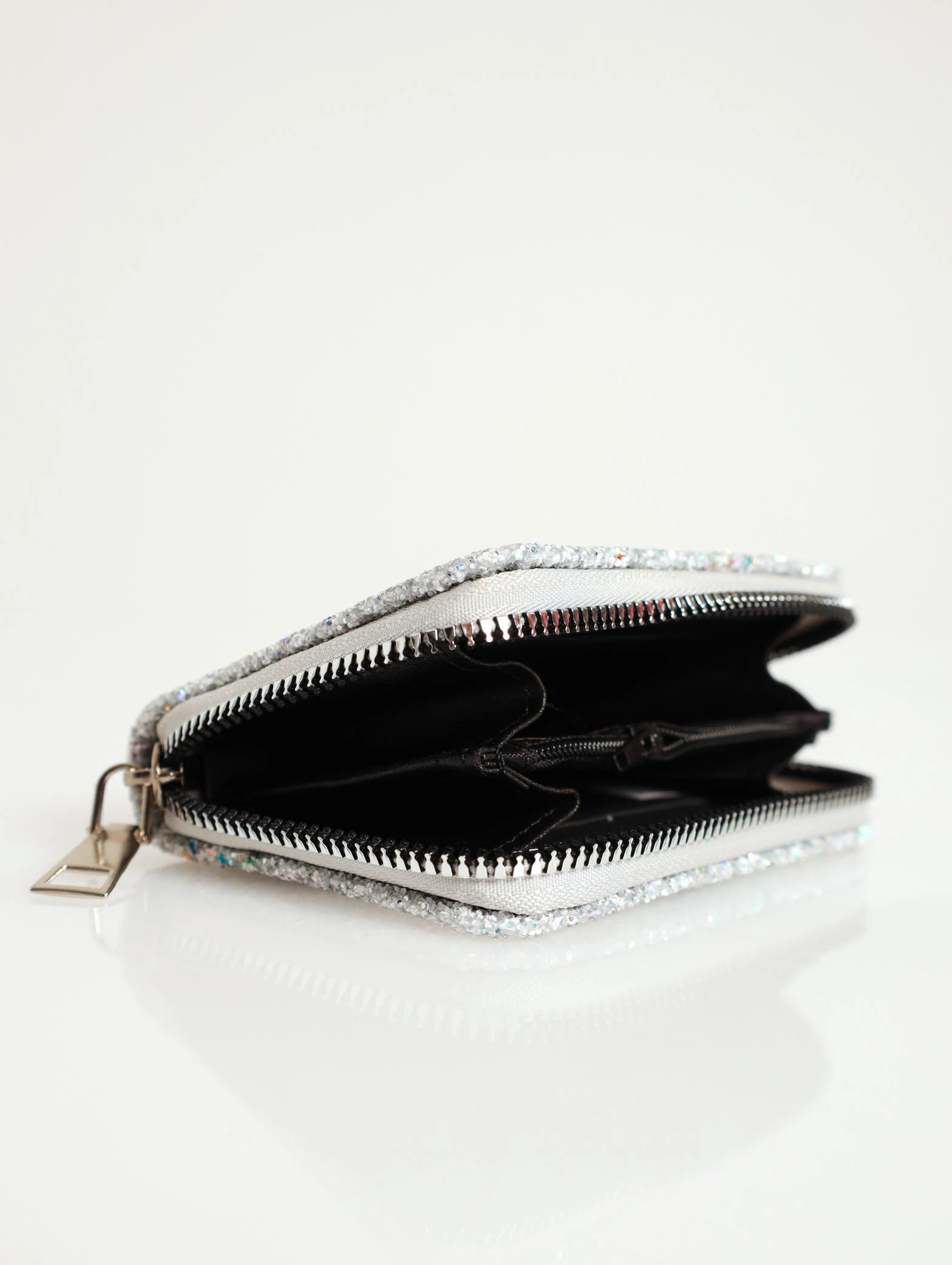 Glitter Single Zip Wallet - Image 2