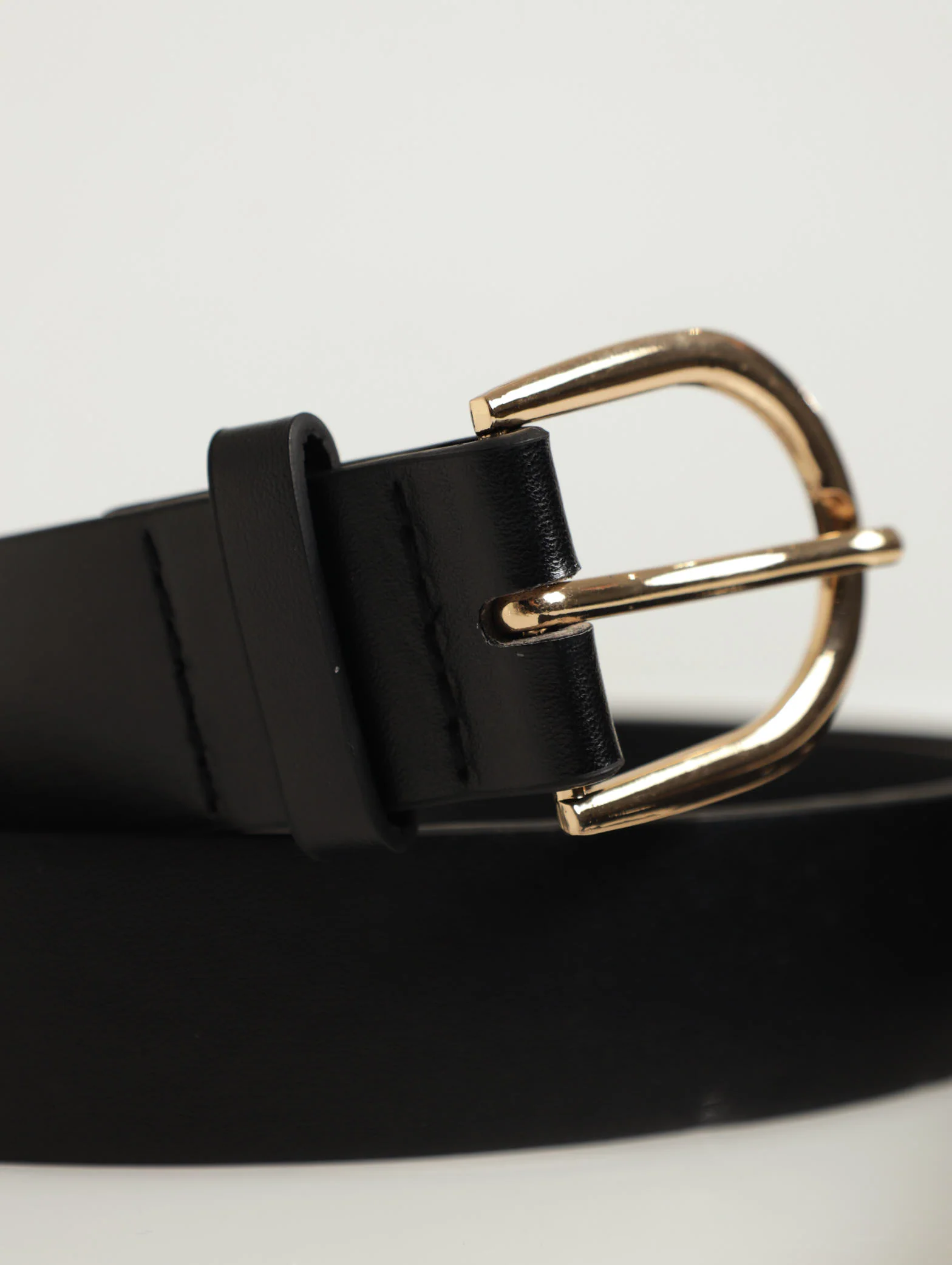 Gold Curved Buckle Pu Belt - Image 3