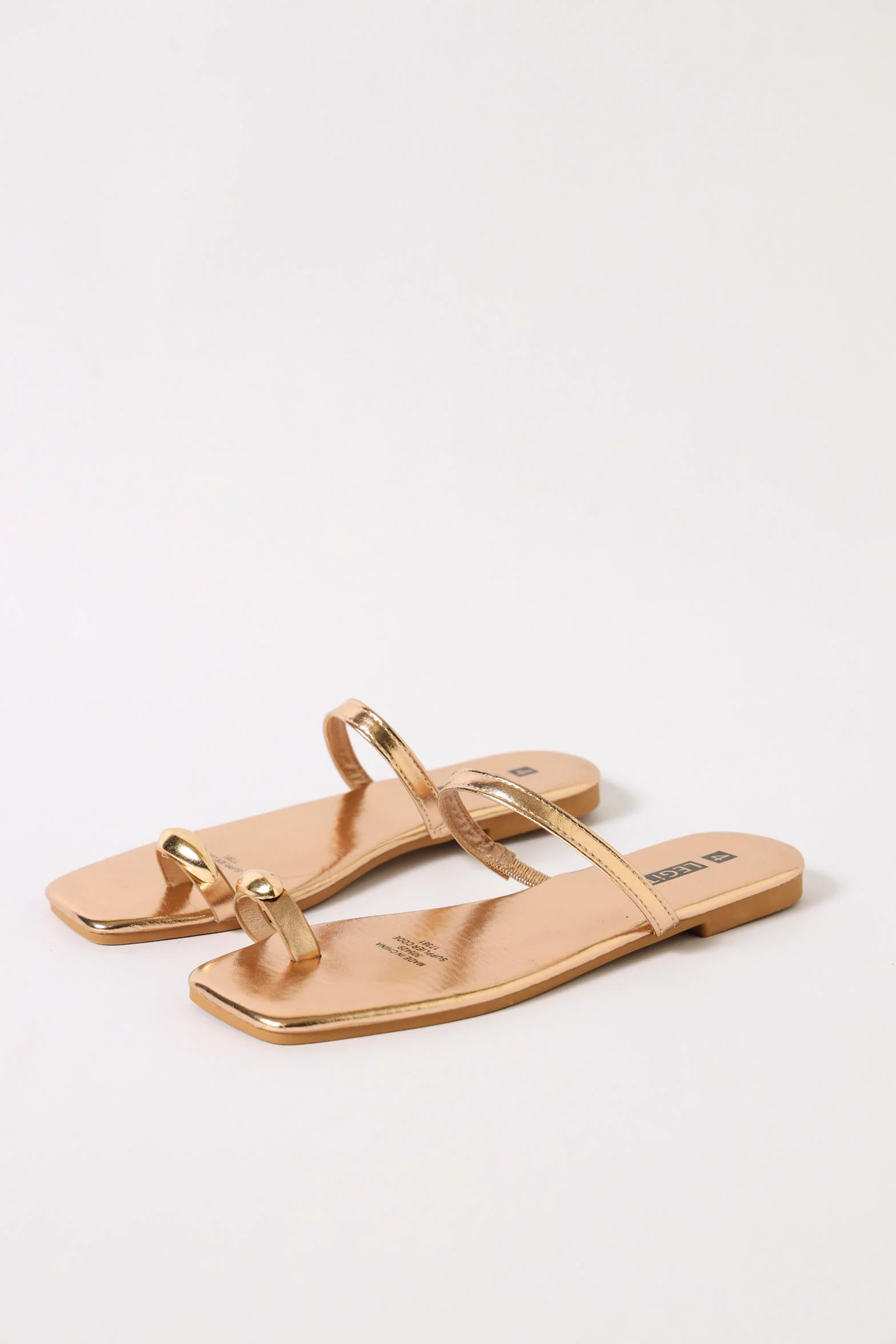 Gold Trim Metallic Toe Post Sandal - Gold - Image 2